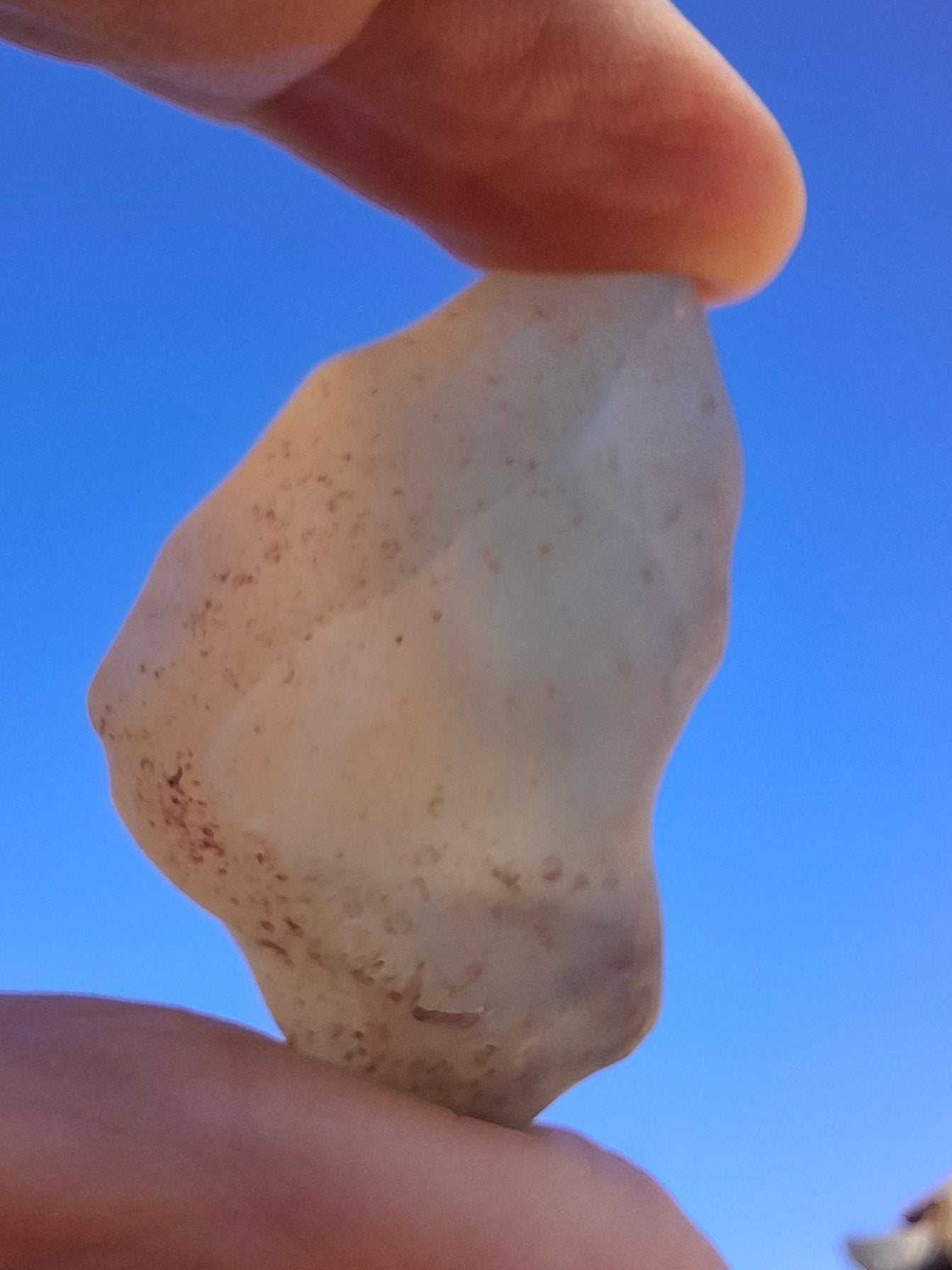 Libyan Desert Glass Piece, 29.87g, Tektite (Ref: LE238)