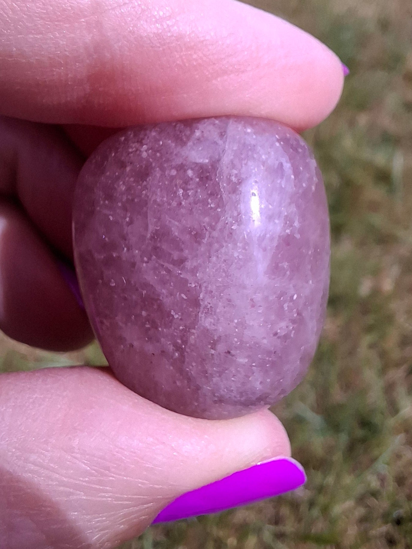 Strawberry Quartz, Tumble Stone, Crystal (Ref: T8)
