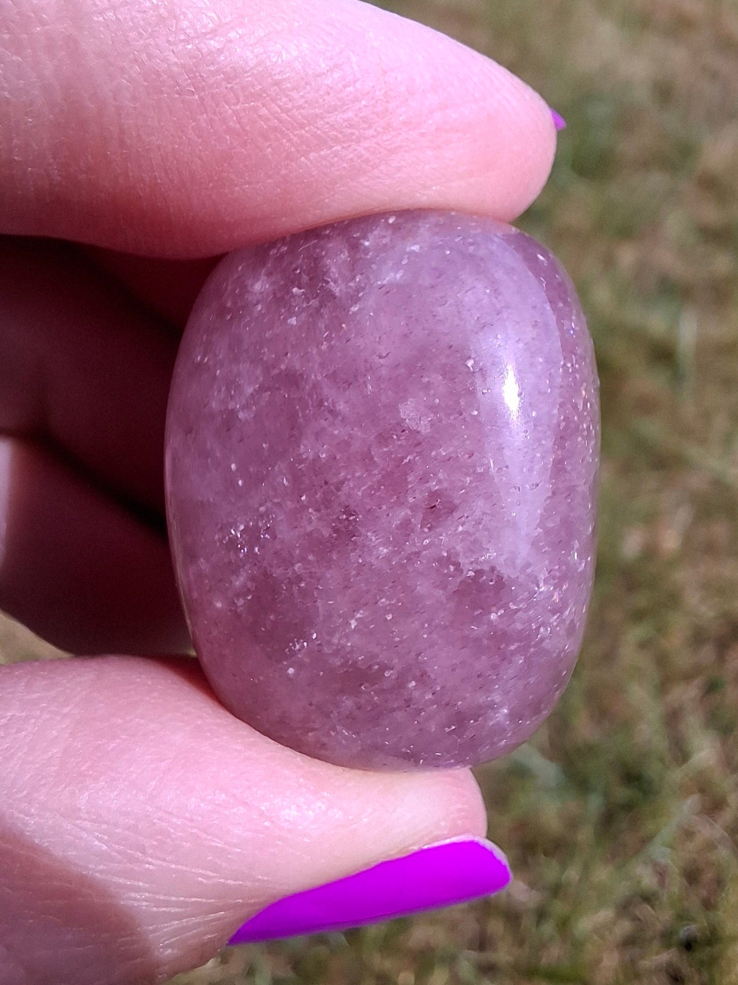 Strawberry Quartz, Tumble Stone, Crystal (Ref: T8)