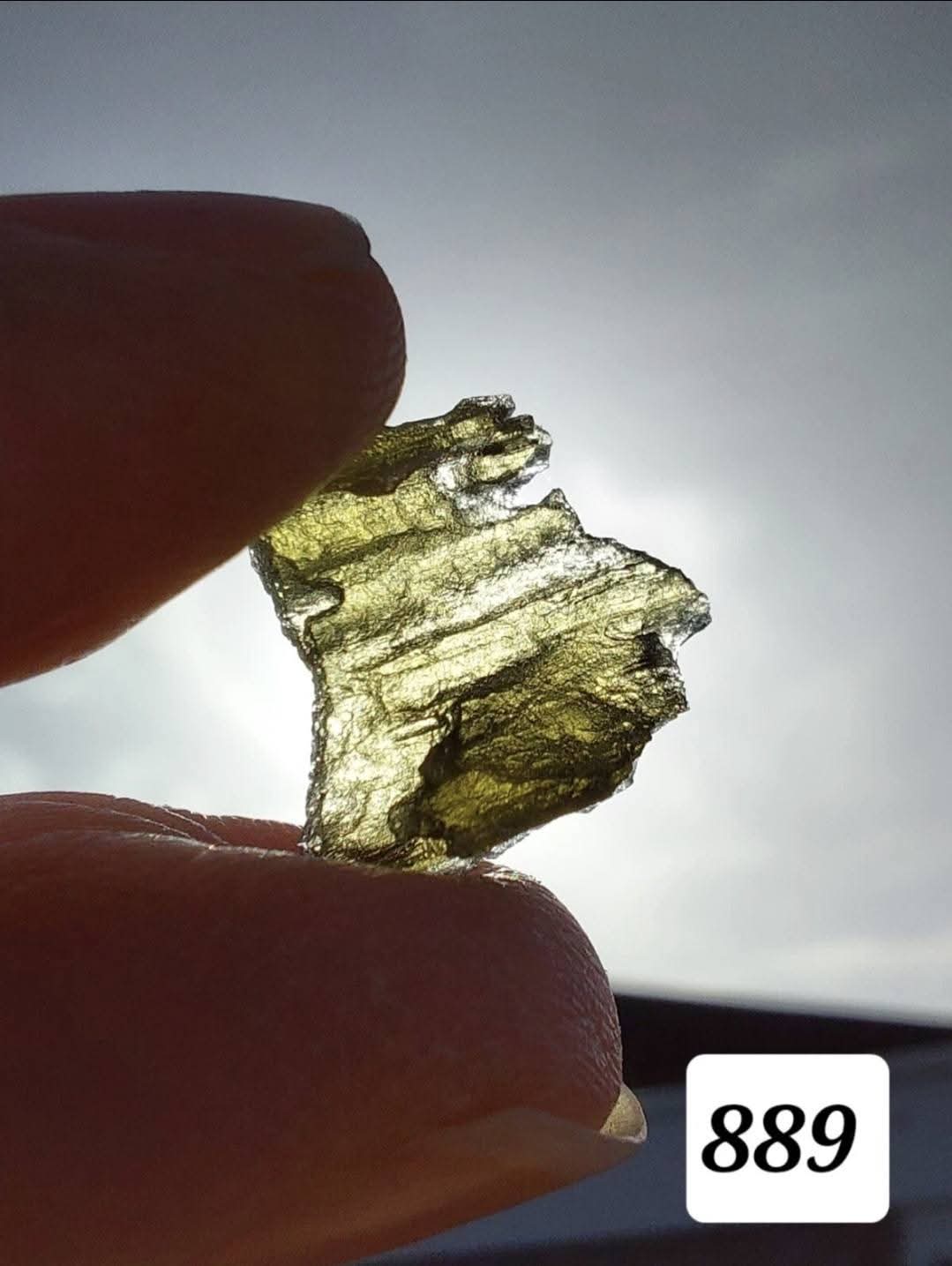 Moldavite Piece, 0.75g, Tektite (Ref: 889a)