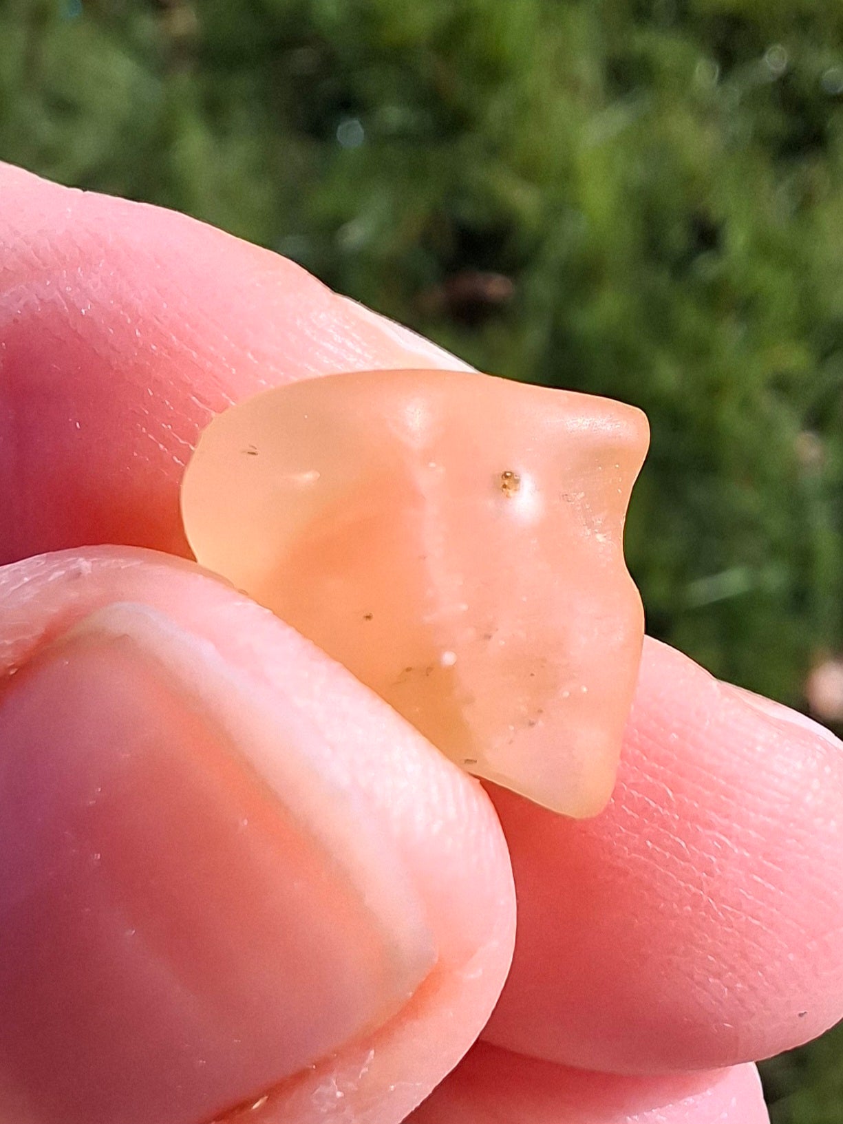Libyan Desert Glass small Piece, 1.53g, Tektite (Ref: L1346)