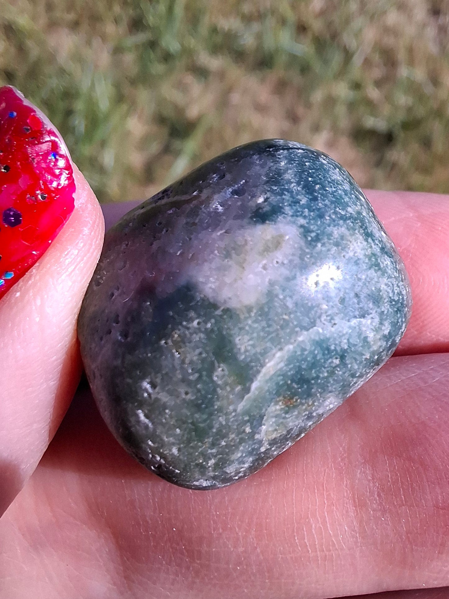 Green Moss Agate, Tumble Stone, Crystal (Ref: T172)