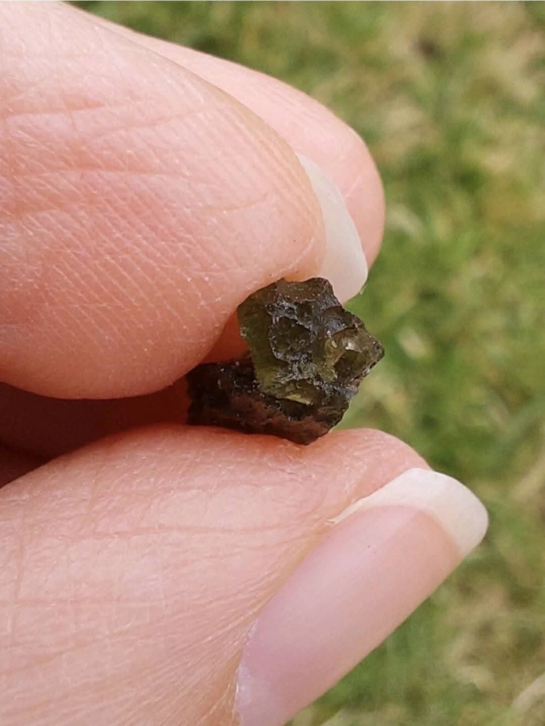 Moldavite Piece, 0.70g, Tektite (Ref: E214)