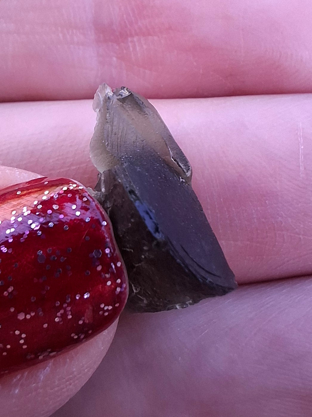 Moldavite Piece, 1.68g, Tektite (Ref: 1468)