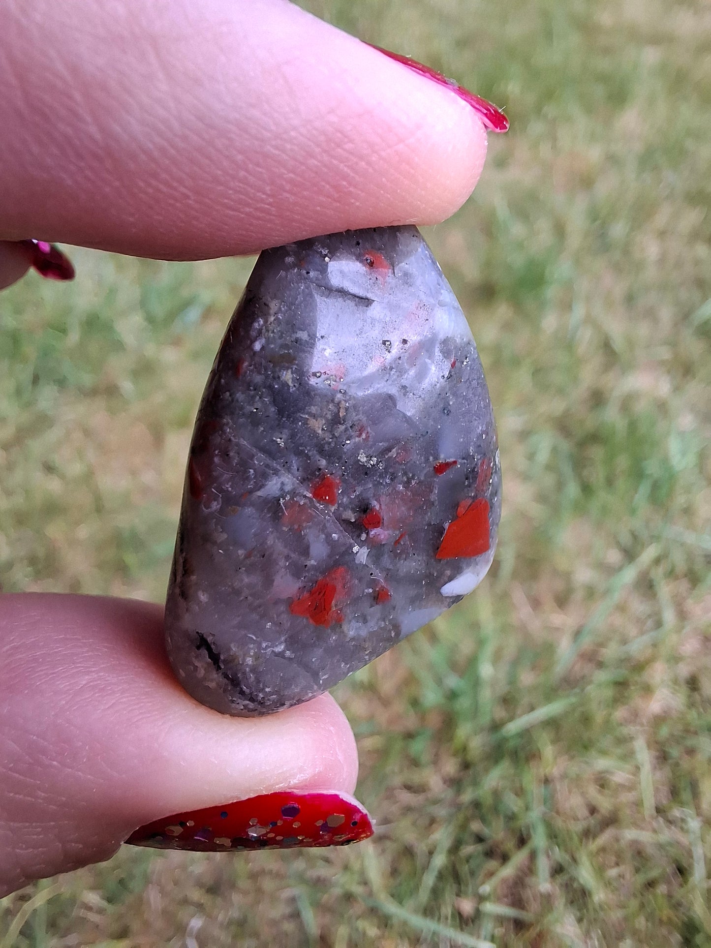 African Blood Stone, Tumble Stone, Crystal (Ref: T177)