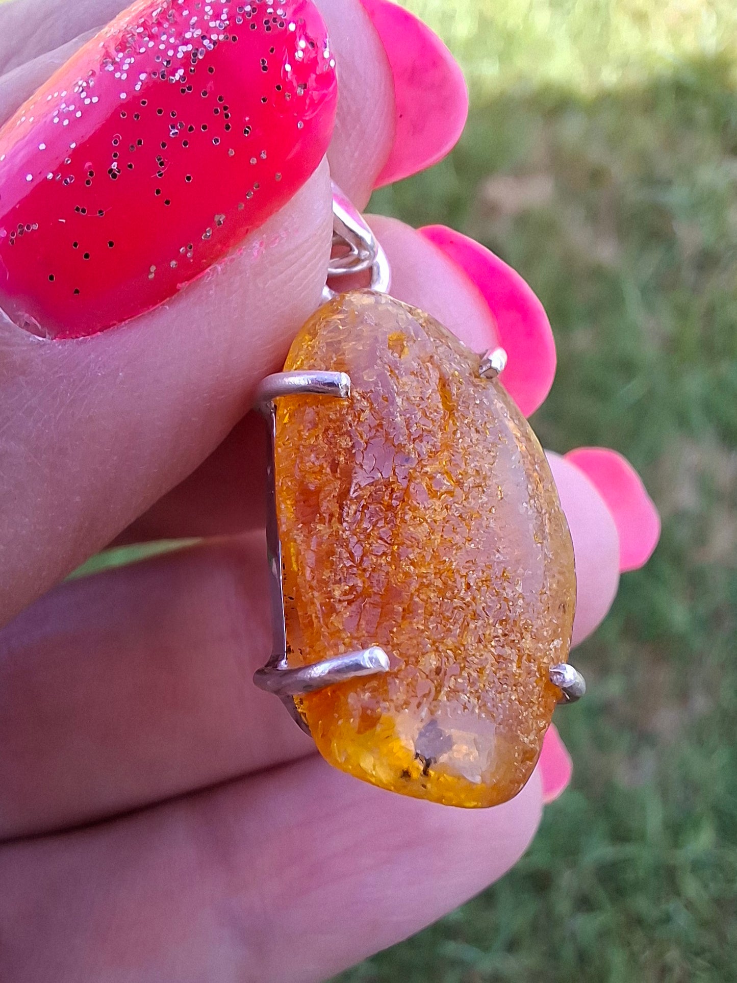 Baltic Amber Pendant, 925 Silver, Fossil (Ref: AP11)