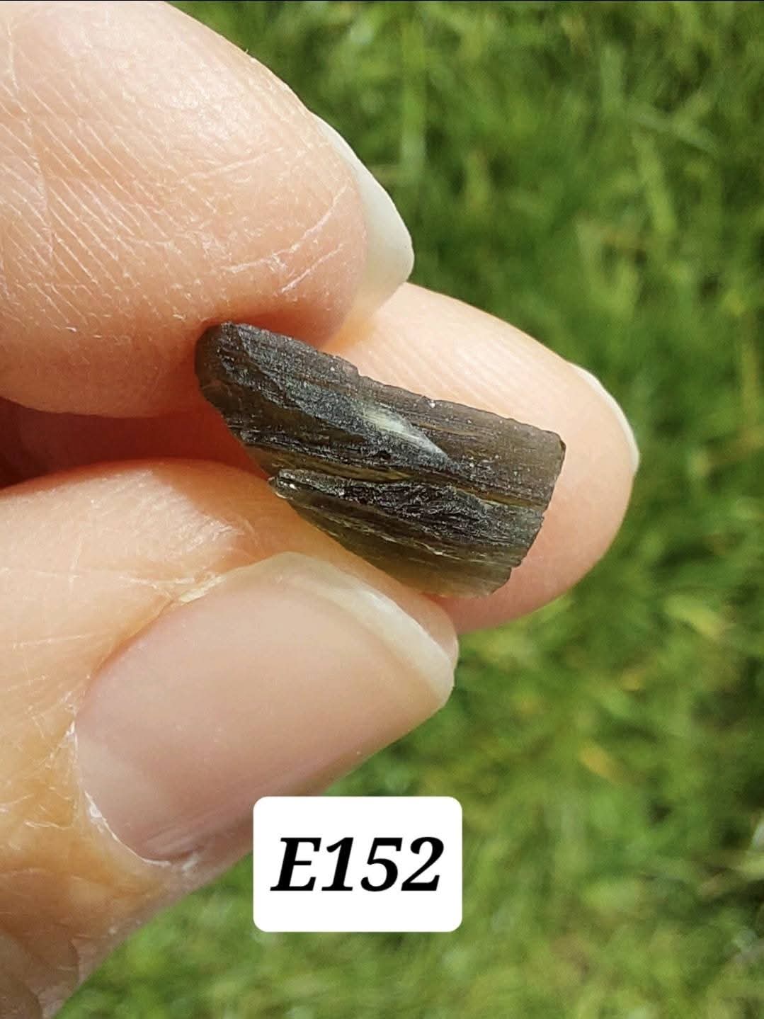 Moldavite Piece, 0.92g, Tektite (Ref: E152)