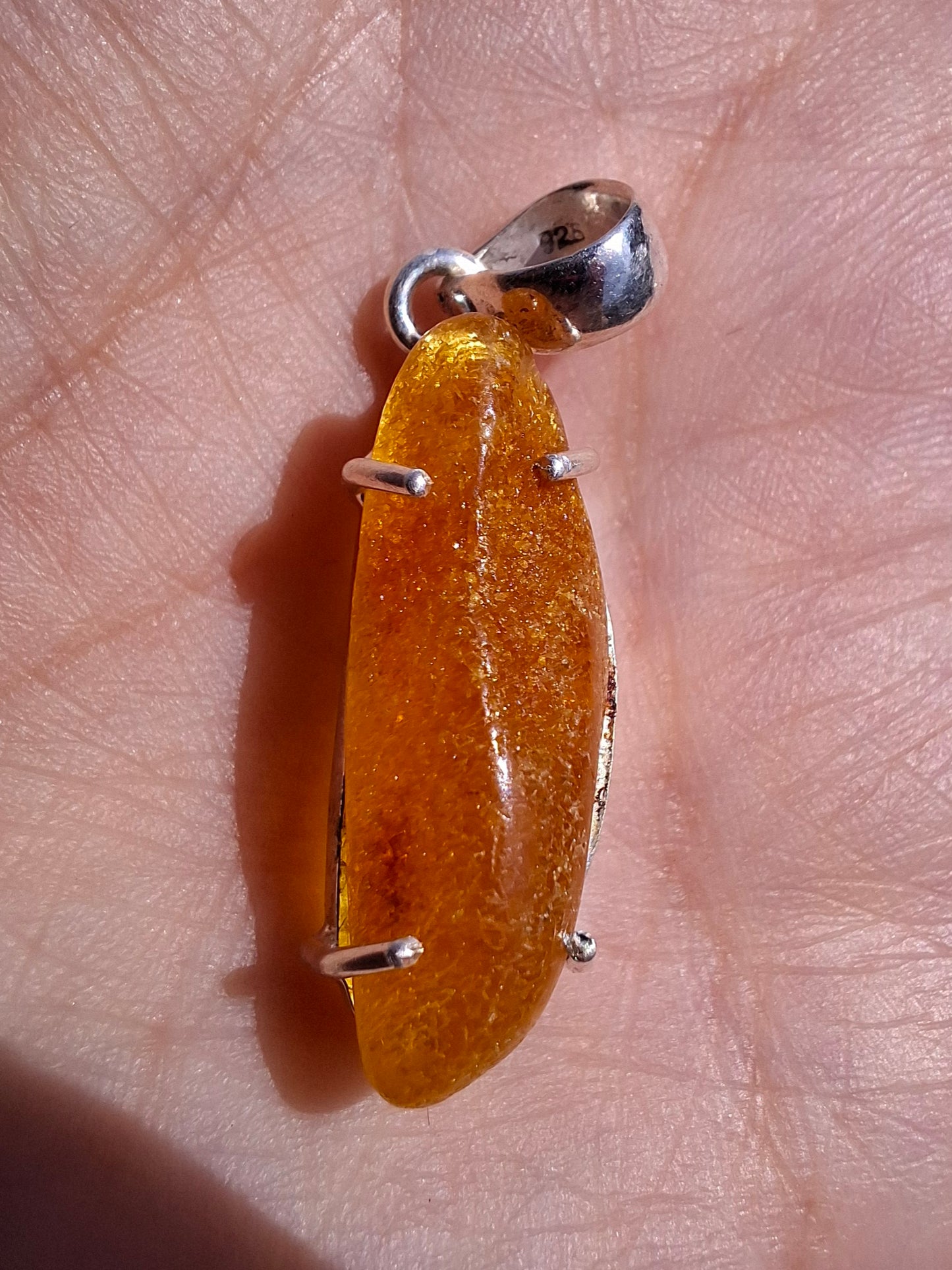 Baltic Amber Pendant, 925 Silver, Fossil (Ref: AP9)