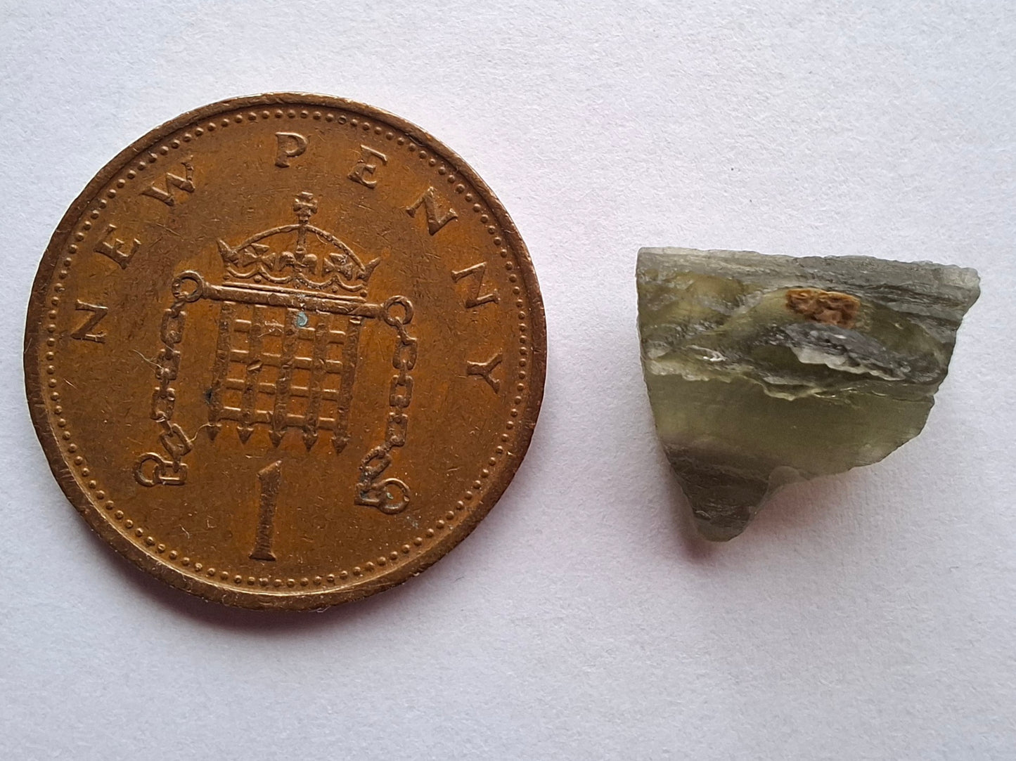 Moldavite Piece, 0.85g, Tektite (Ref: 1396)