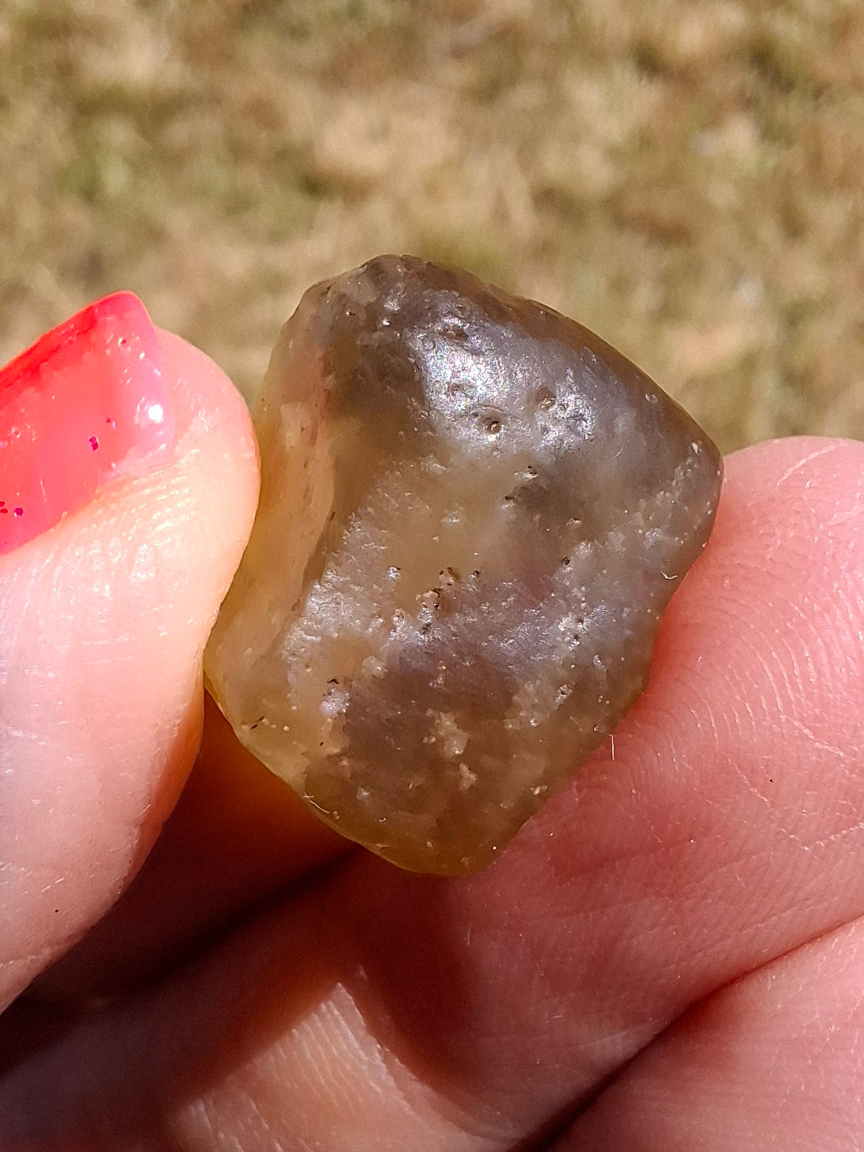 Libyan Desert Glass (darker) Piece, 4.92g, Tektite (Ref: L1364)