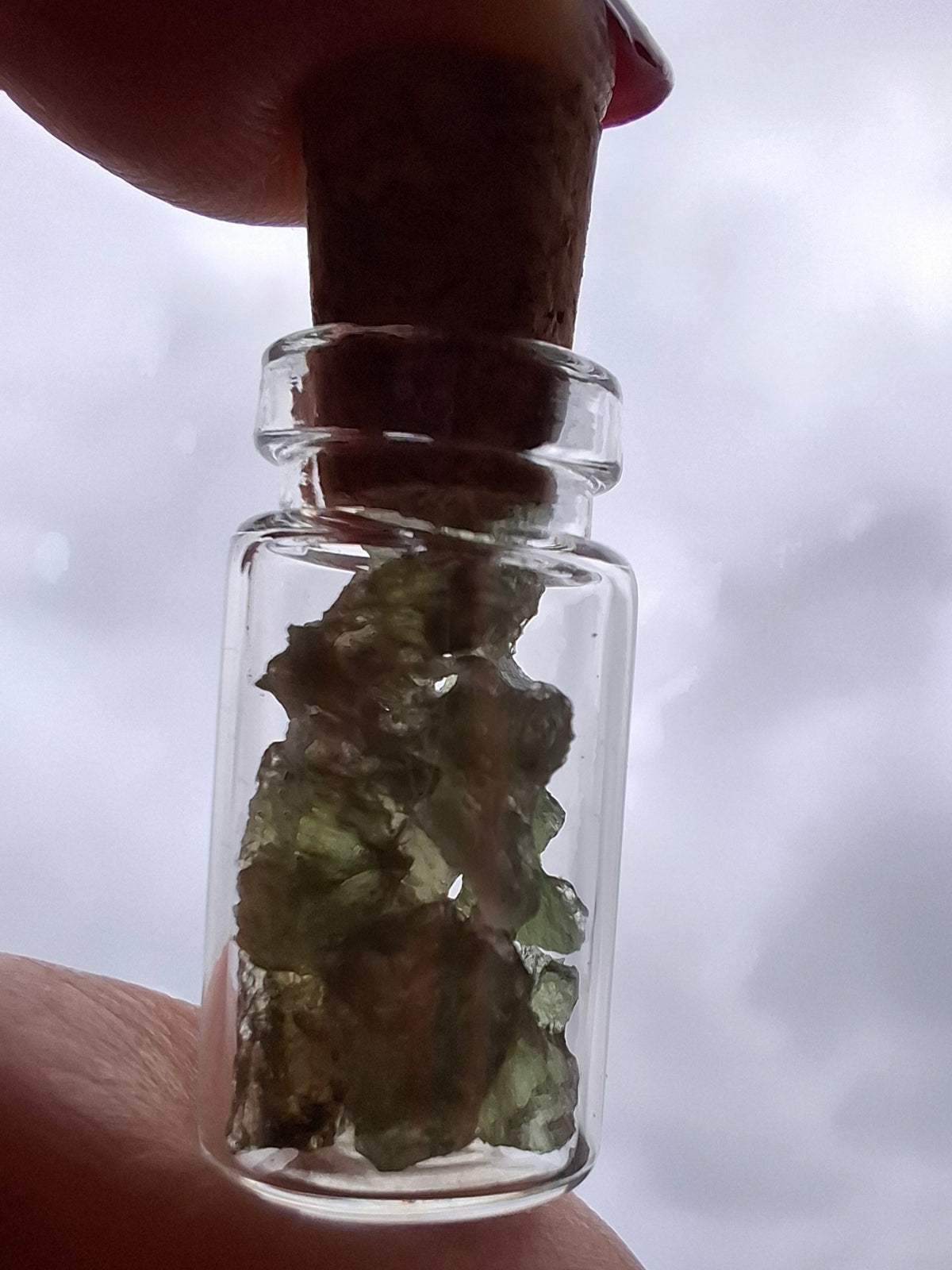 Moldavite Chips (1.00g) in 1ml Bottle, Tektite (Ref: B34)