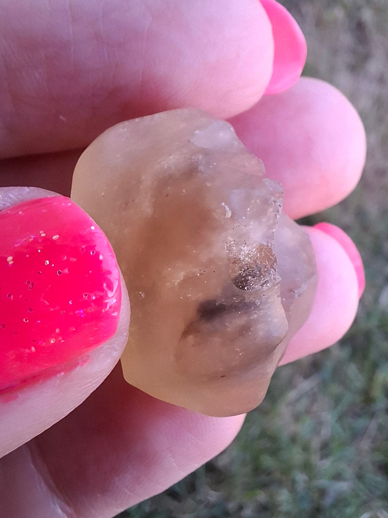 Libyan Desert Glass (darker) Piece, 10.32g, Tektite (Ref: L1376)