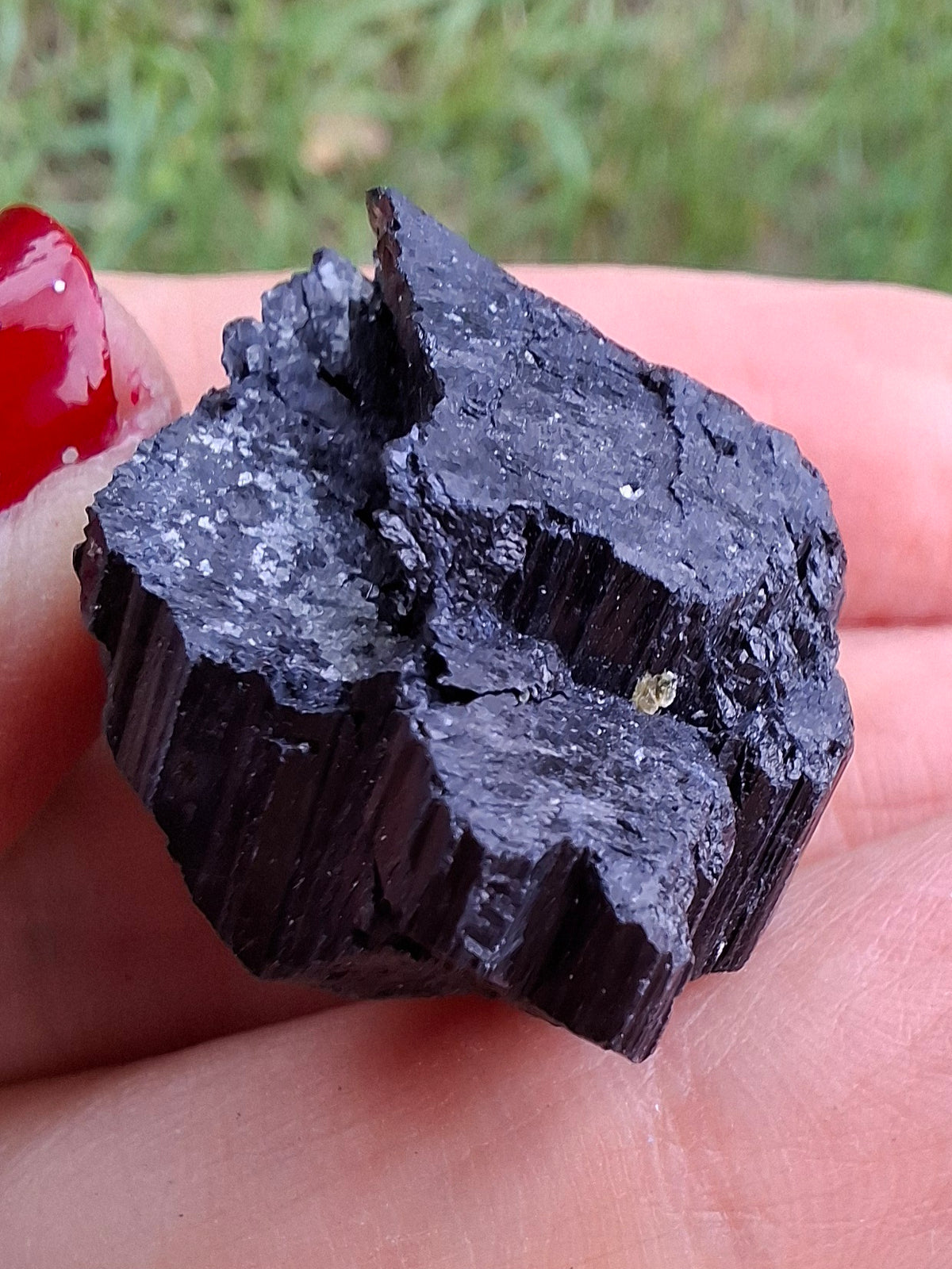 Black Tourmaline RAW, 14.14g, Crystal (Ref: RBT13)