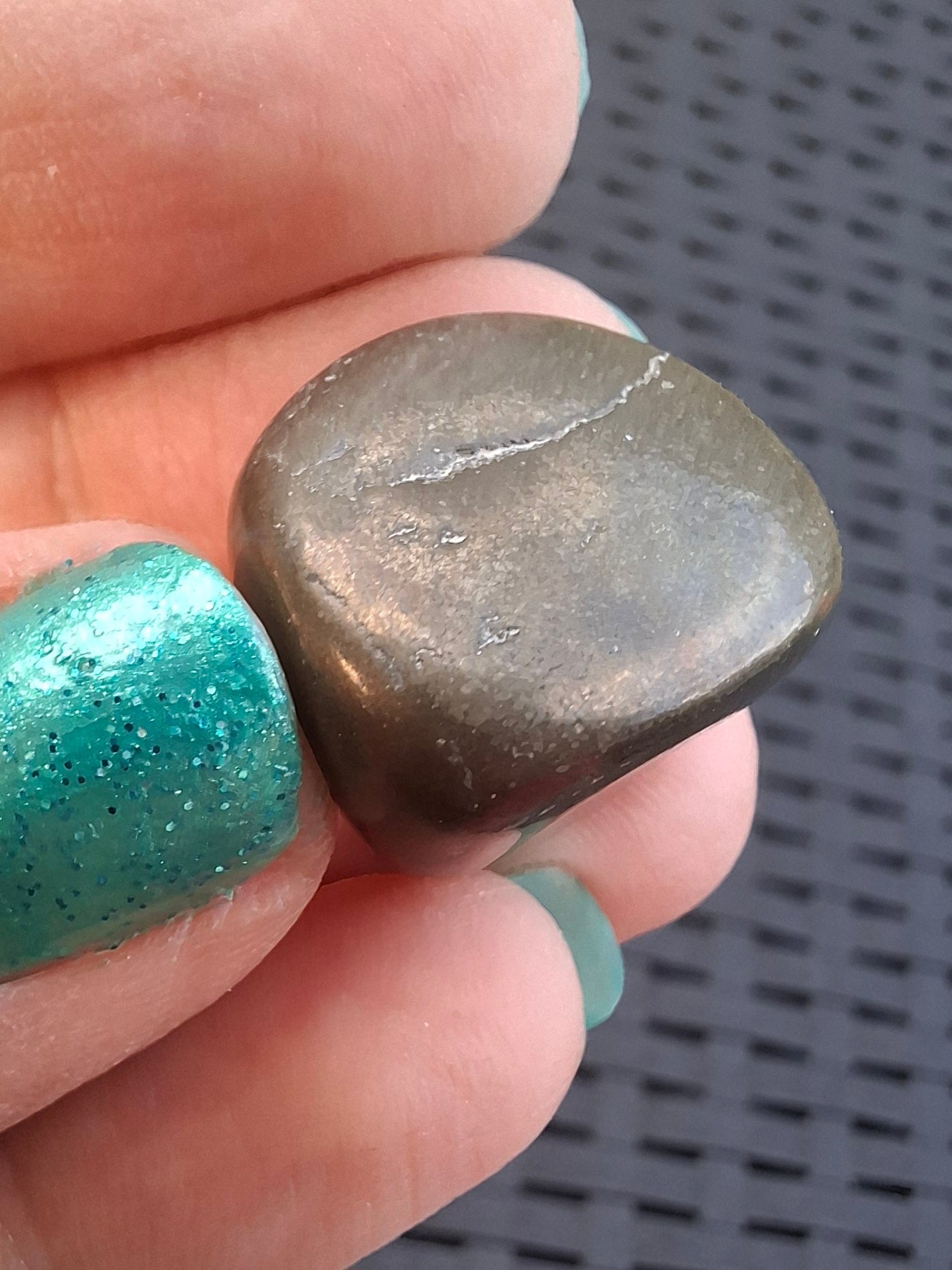 Apache Gold Tumble Stone, Crystal (Ref: T230)