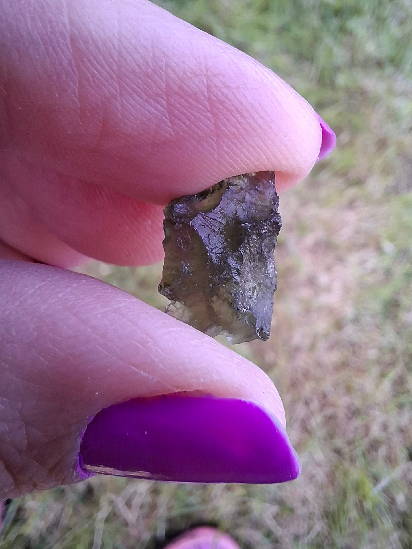 Moldavite Piece, 0.82g, Tektite (Ref: 1454)