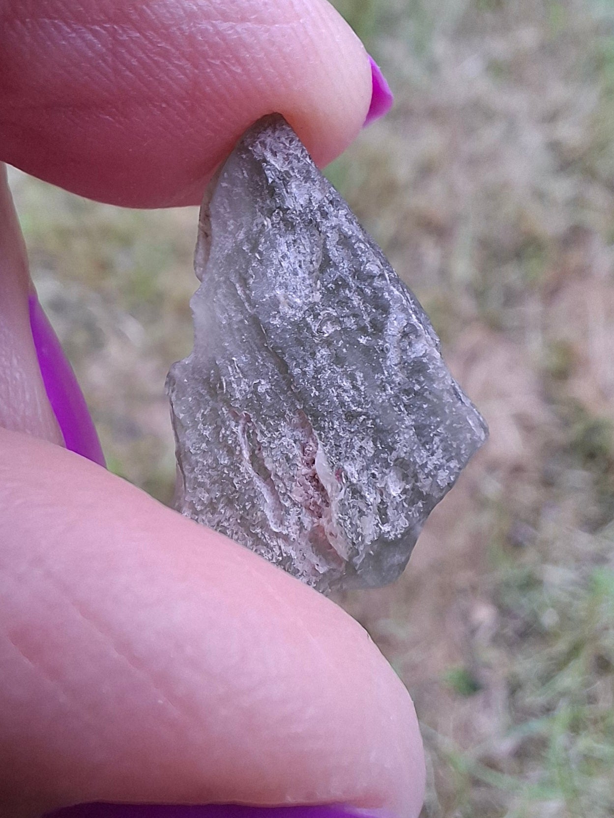 Moldavite Piece, 1.30g, Tektite (Ref: 1434)