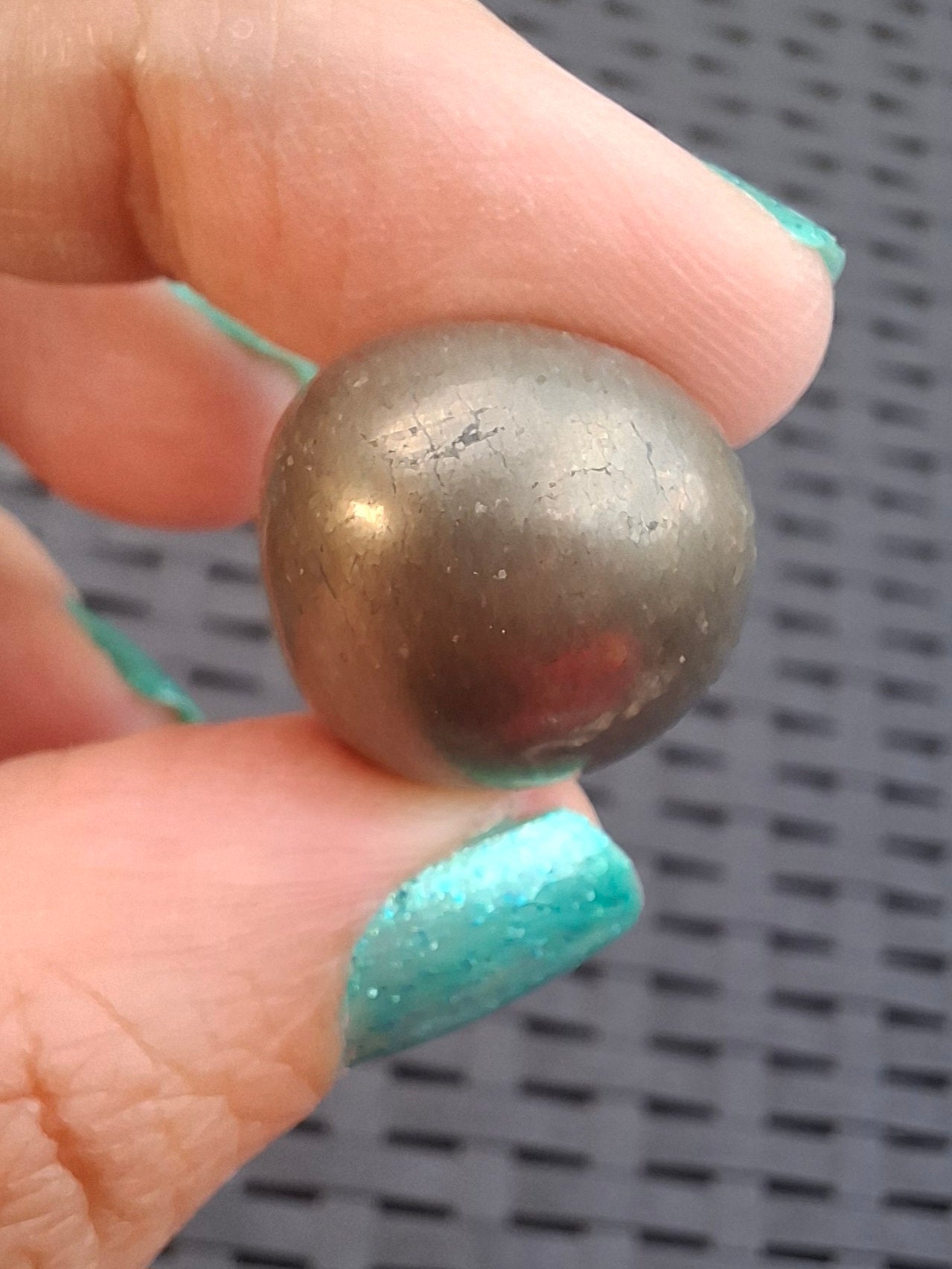 Apache Gold Tumble Stone, Crystal (Ref: T233)