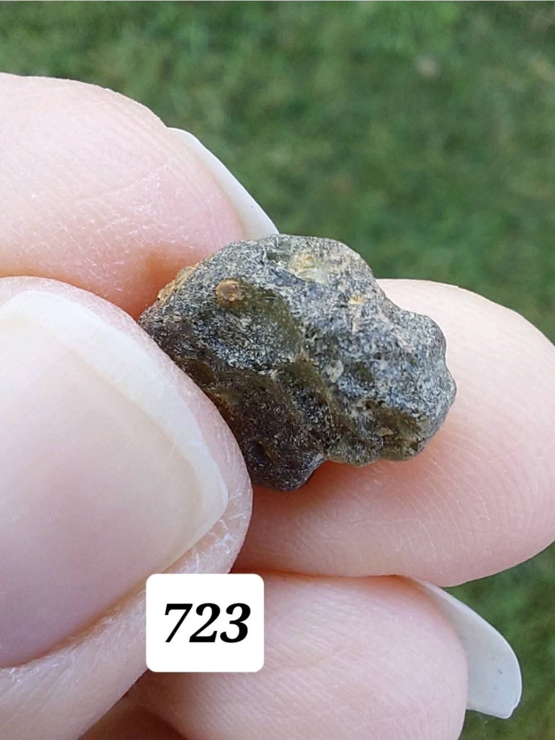 Moldavite Piece, 1.14g, Tektite (Ref: 723)