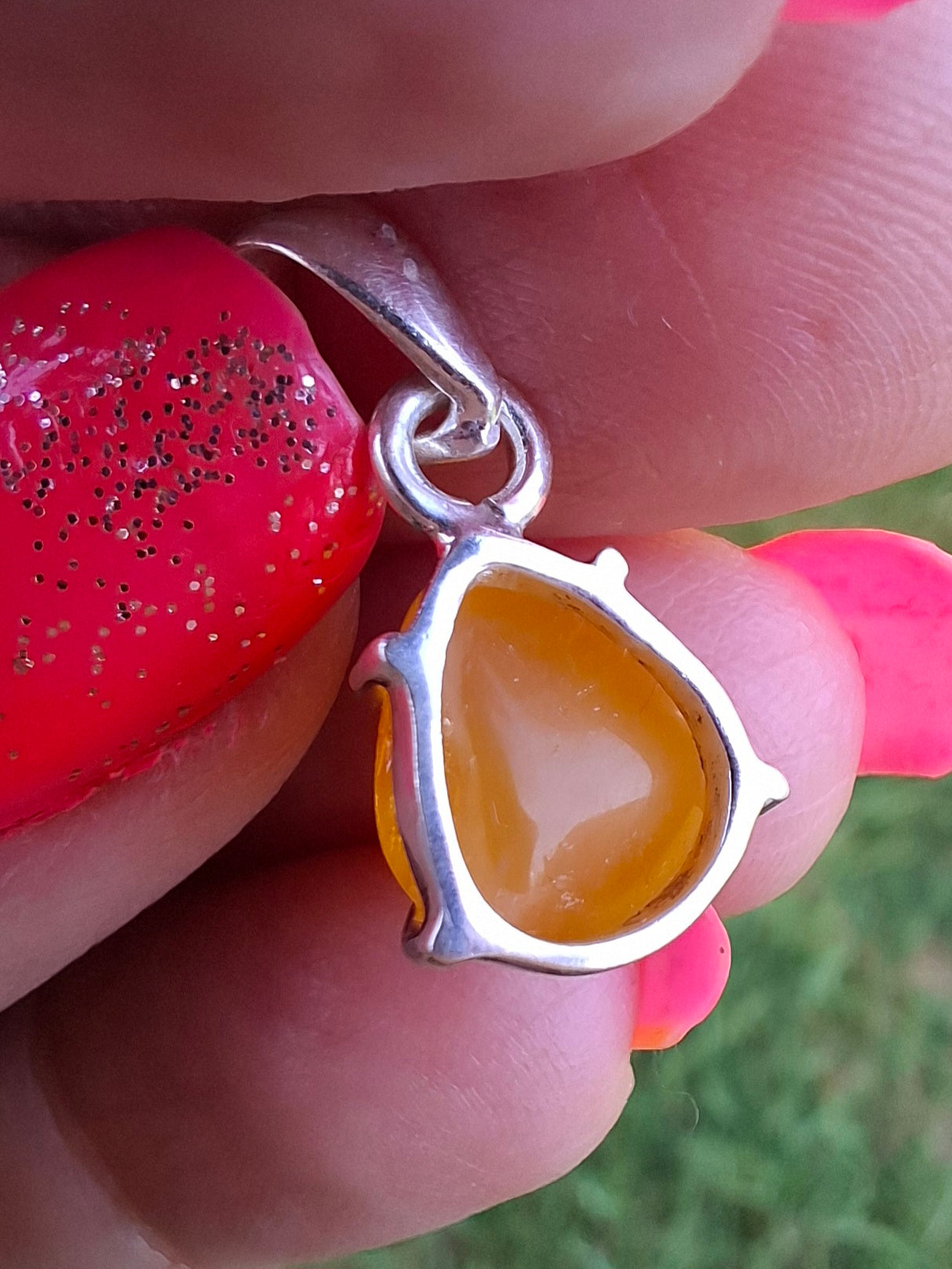 Baltic Amber Pendant, 925 Silver, Fossil (Ref: AP18)