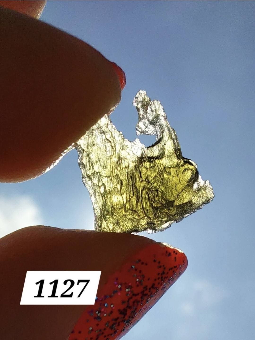 Moldavite Piece, 0.62g, Tektite (Ref: 1127)