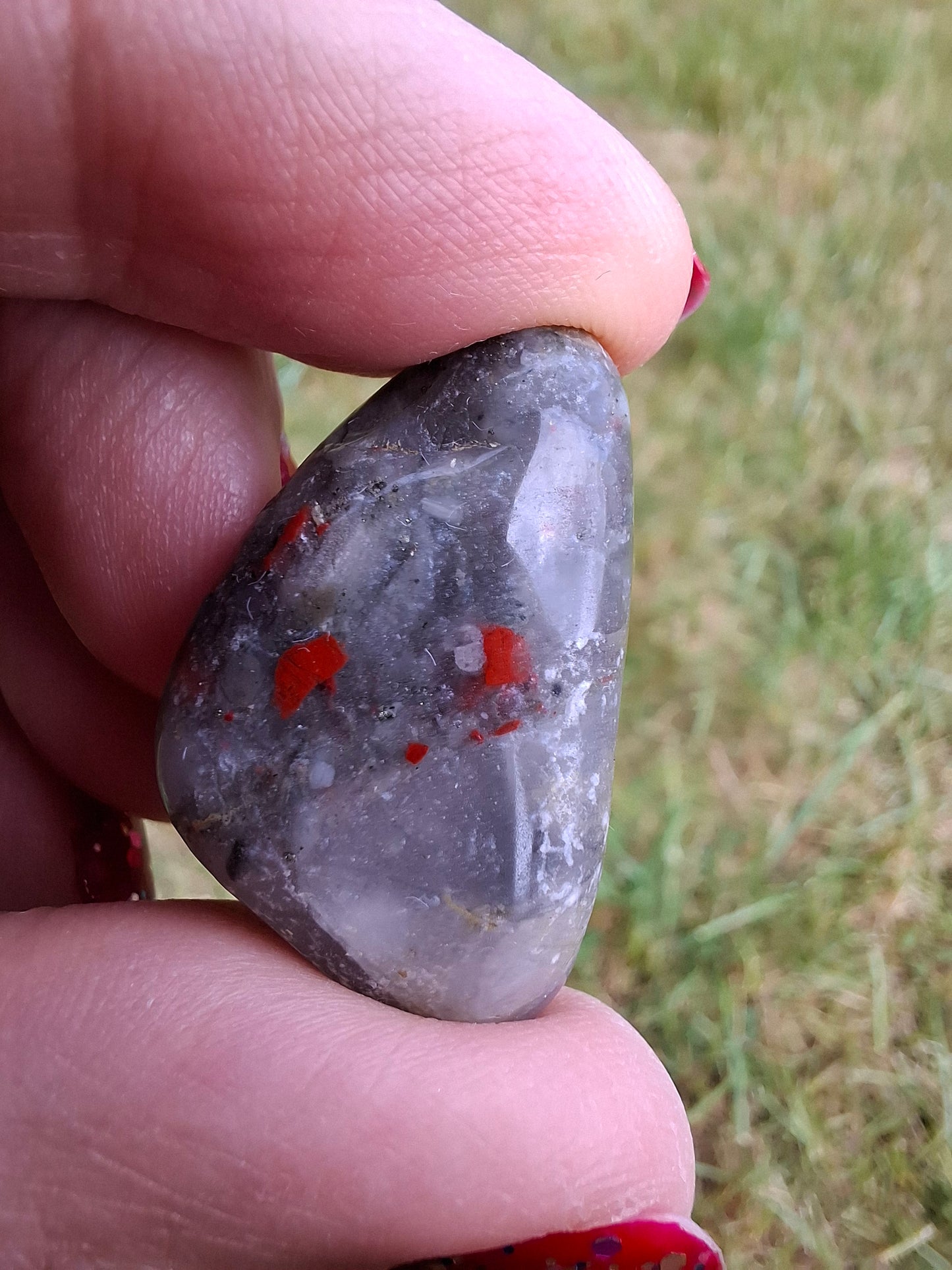African Blood Stone, Tumble Stone, Crystal (Ref: T177)