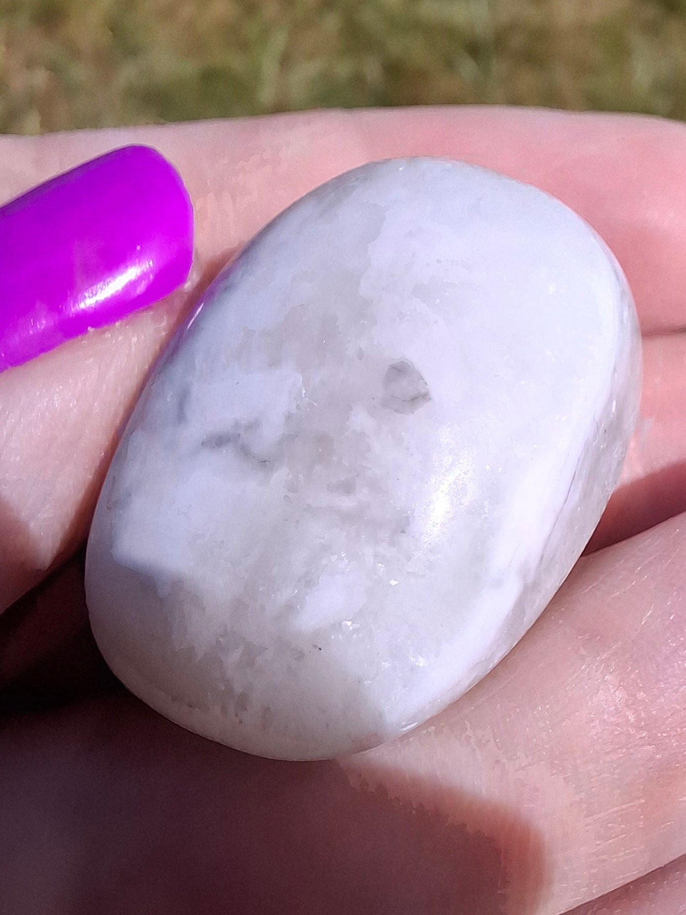 Howlite, Tumble Stone, Crystal (Ref: T43)