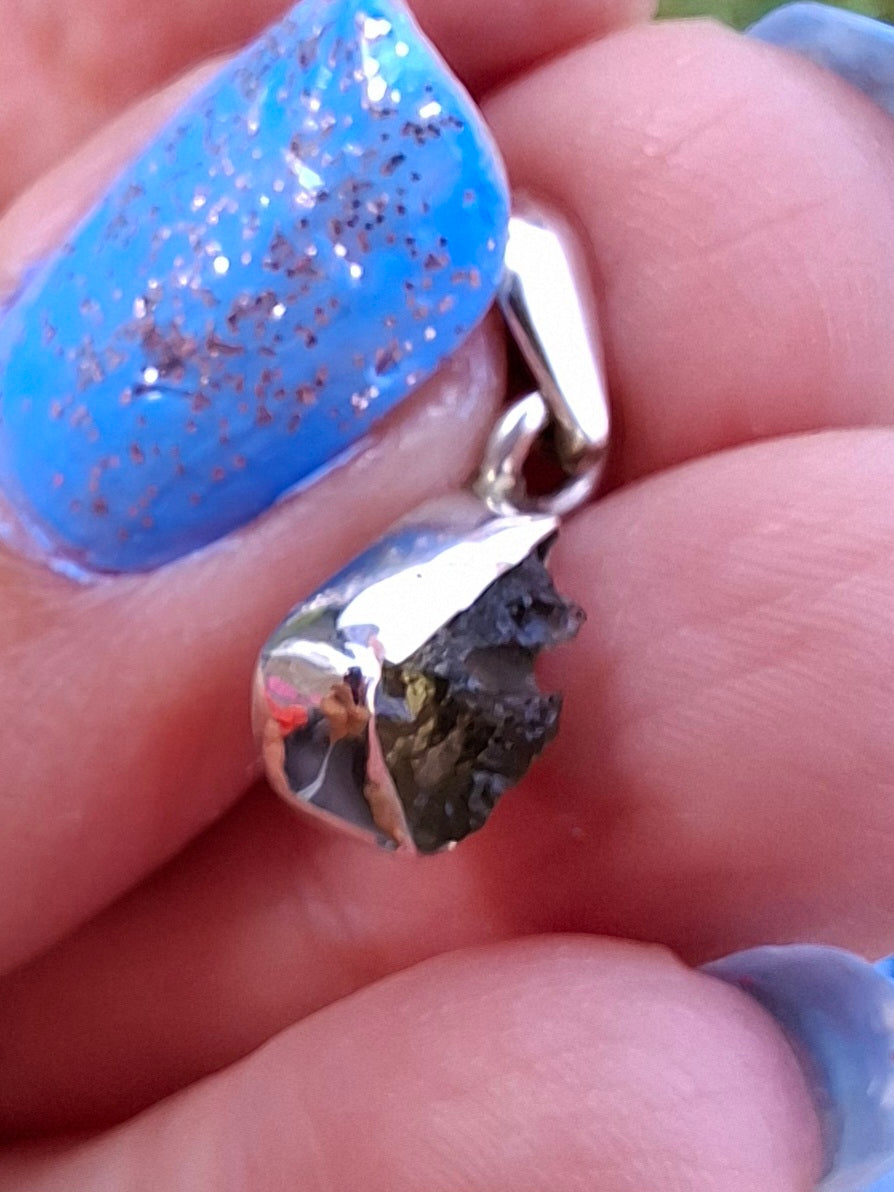 Moldavite Pendant, 925 Silver, Tektite (Ref: P37)