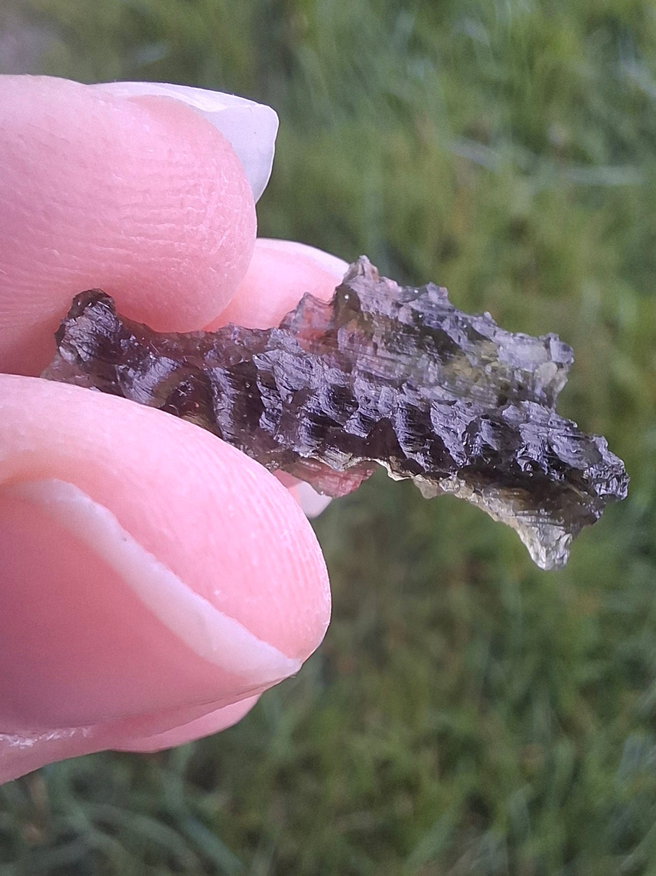 Moldavite Piece, JEZKOVNA BESEDNICE, 1.61g, Tektite (Ref: 1274)