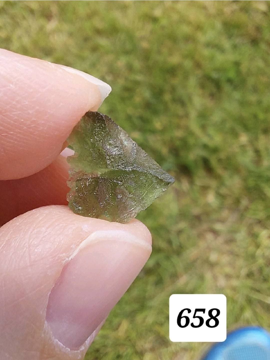 Moldavite Piece, 0.60g, Tektite (Ref: 658)