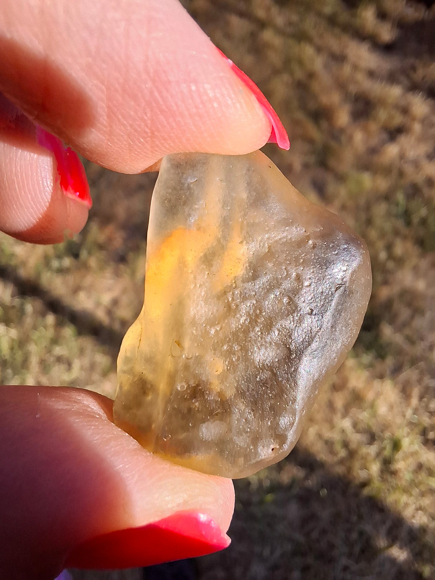 Libyan Desert Glass (darker) Piece, 7.73g, Tektite (Ref: L1374)