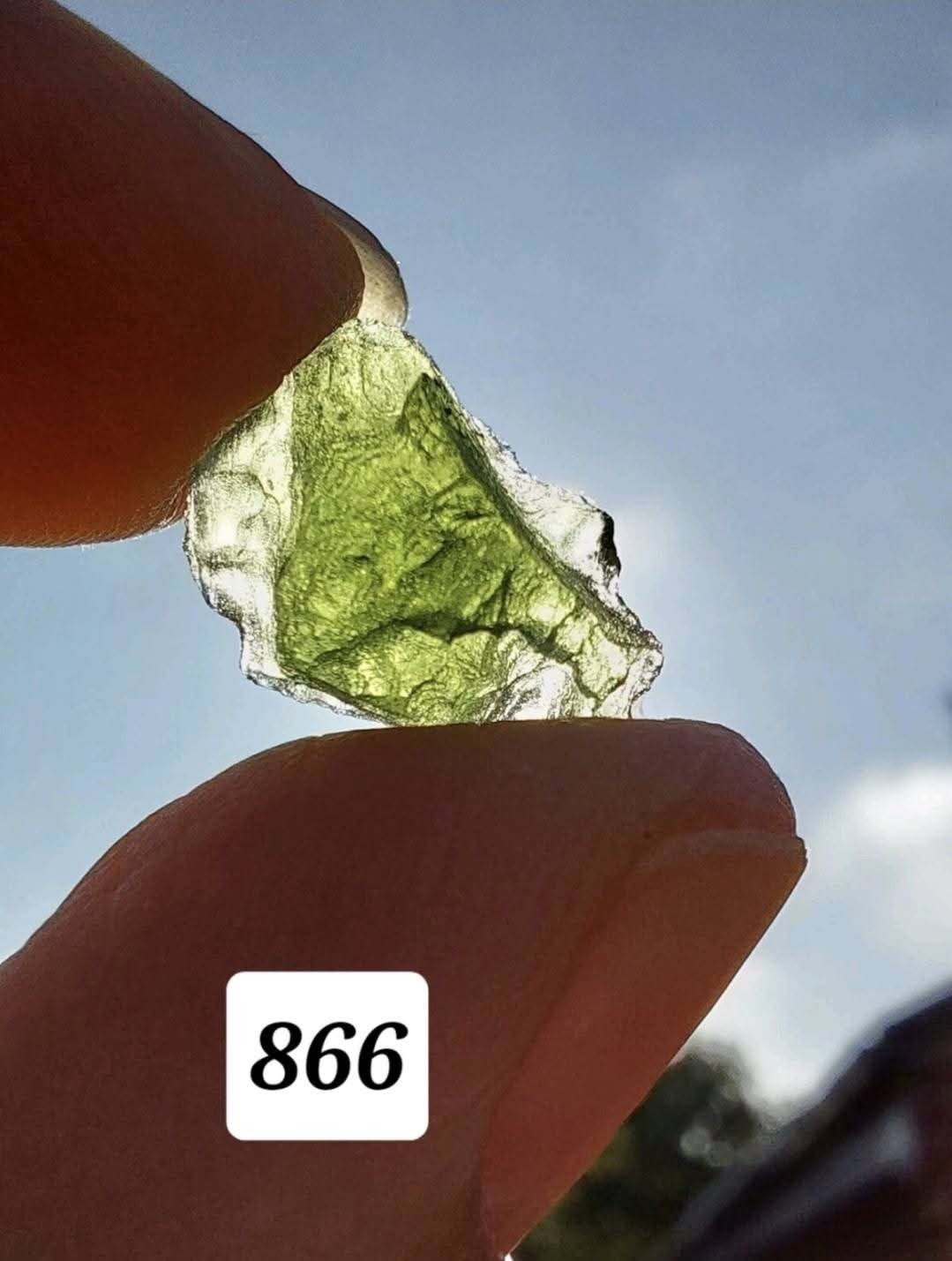 Moldavite Piece, 0.99g, Tektite (Ref: 866)