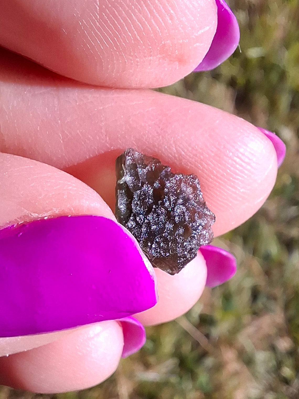 Moldavite Piece, 0.82g, Tektite (Ref: 1456)