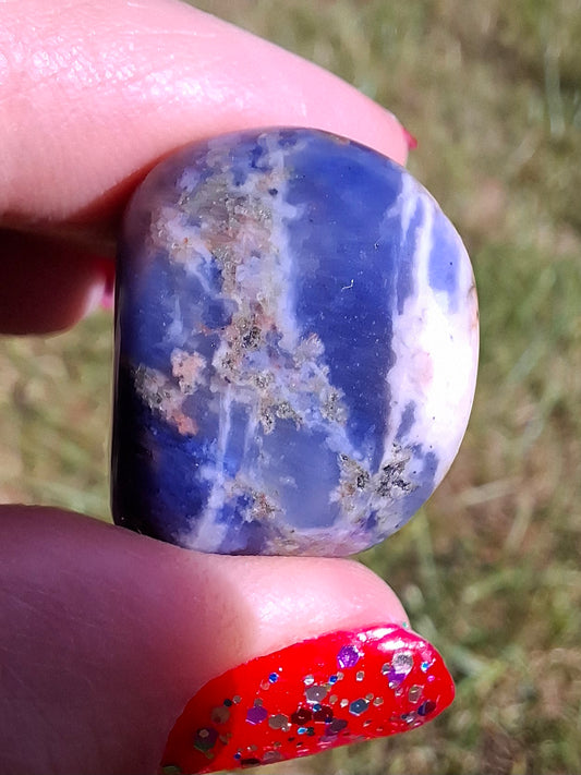 Sodalite, Tumble Stone, Crystal (Ref: T154)