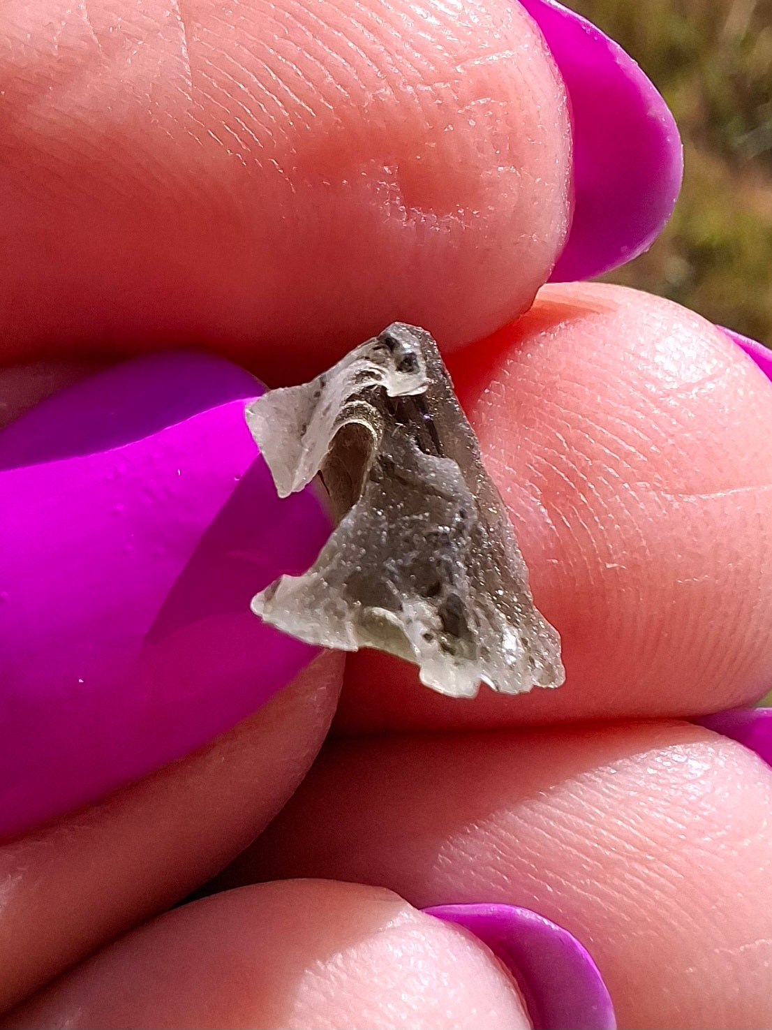 Moldavite Piece, 0.45g, Tektite (Ref: 1444)