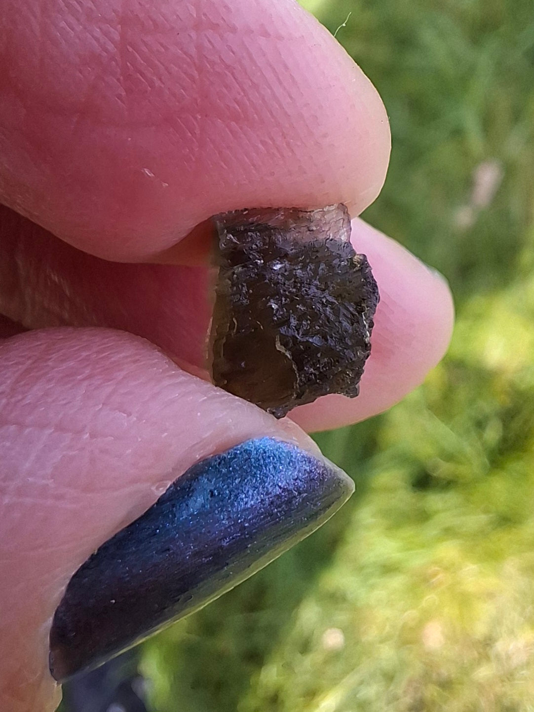 Moldavite Piece, 0.50g, Tektite (Ref: 1395)