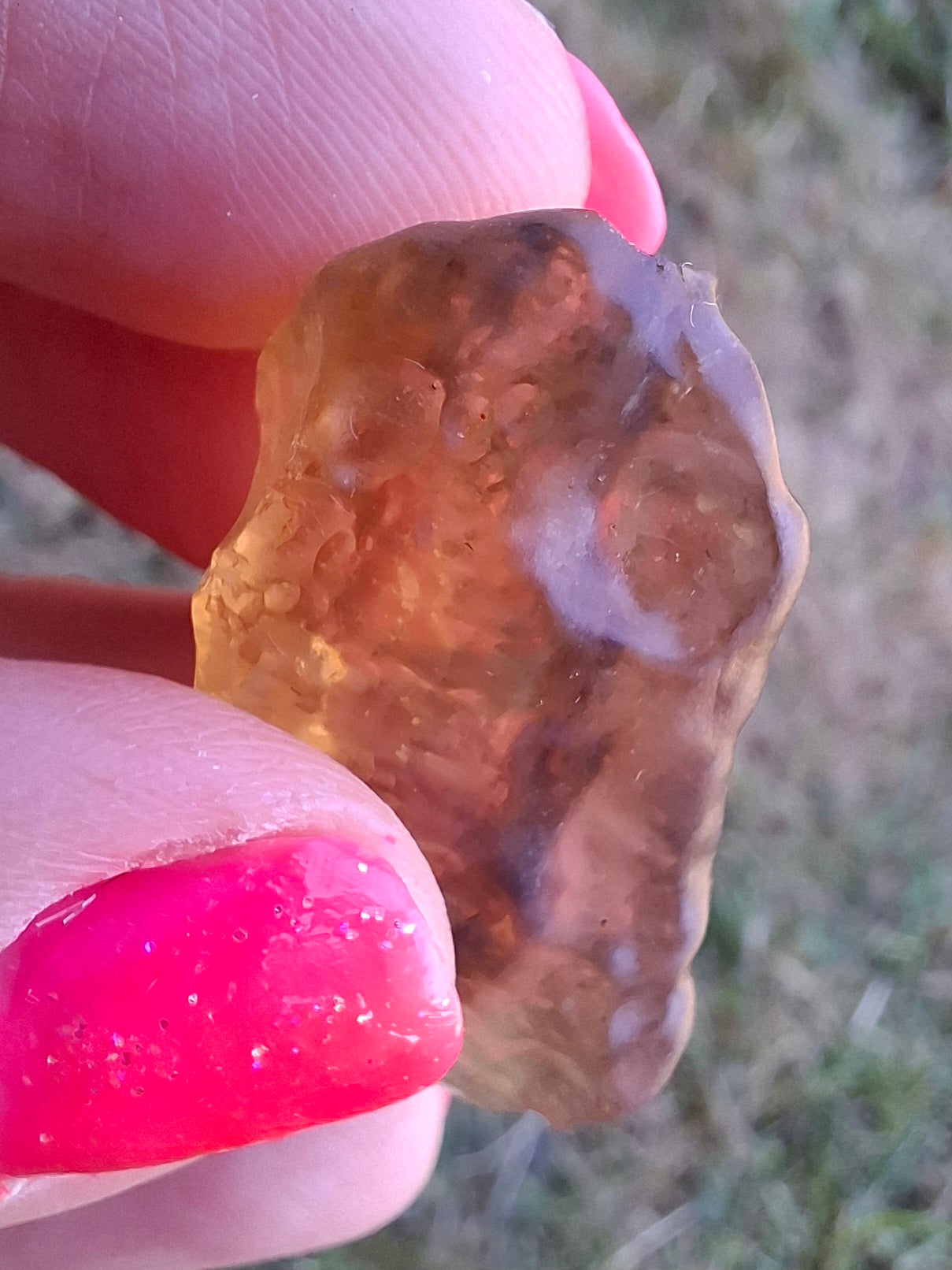 Libyan Desert Glass (darker) Piece, 8.76g, Tektite (Ref: L1367)