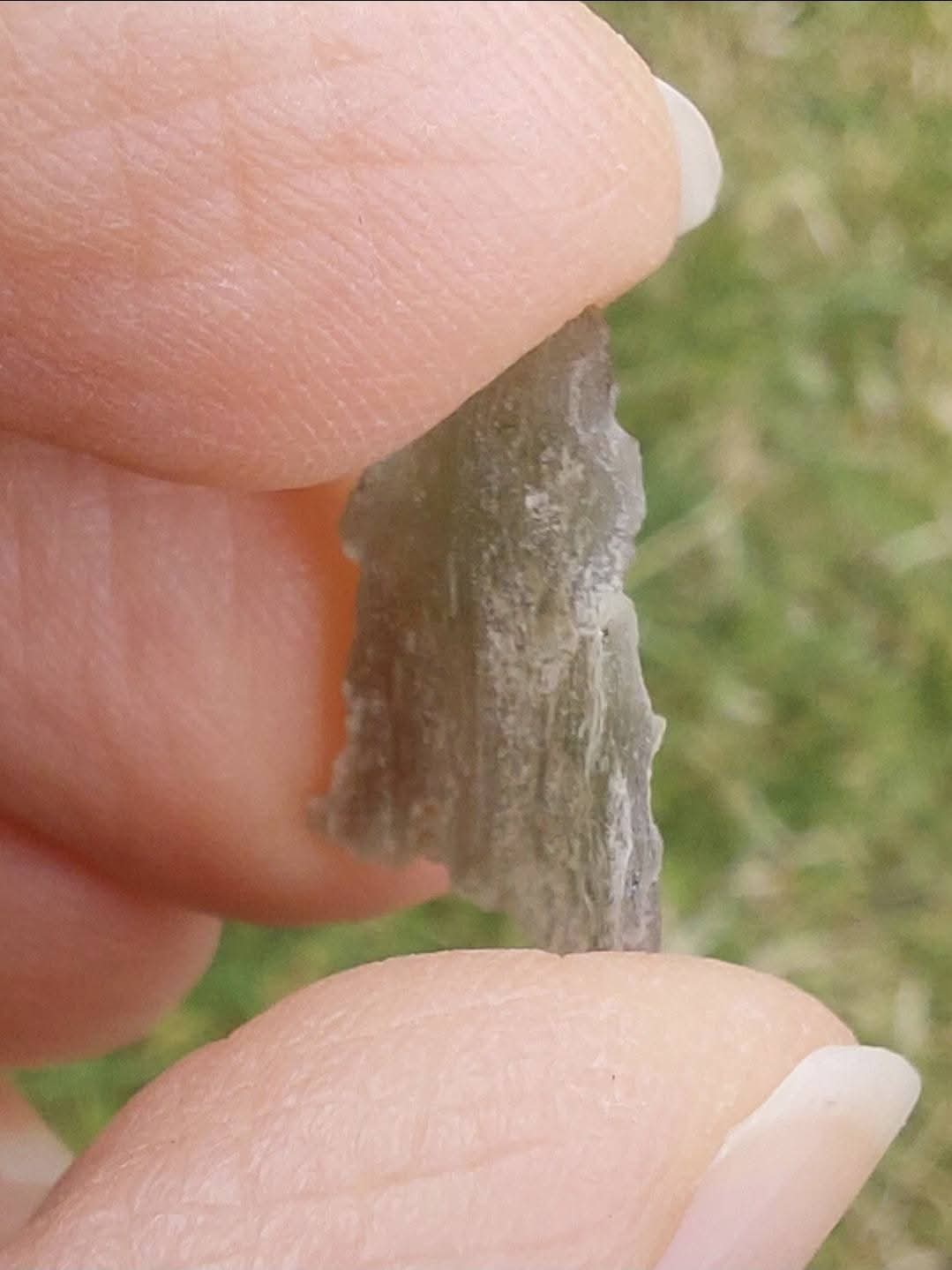 Moldavite Piece, 0.59g, Tektite (Ref: E155)