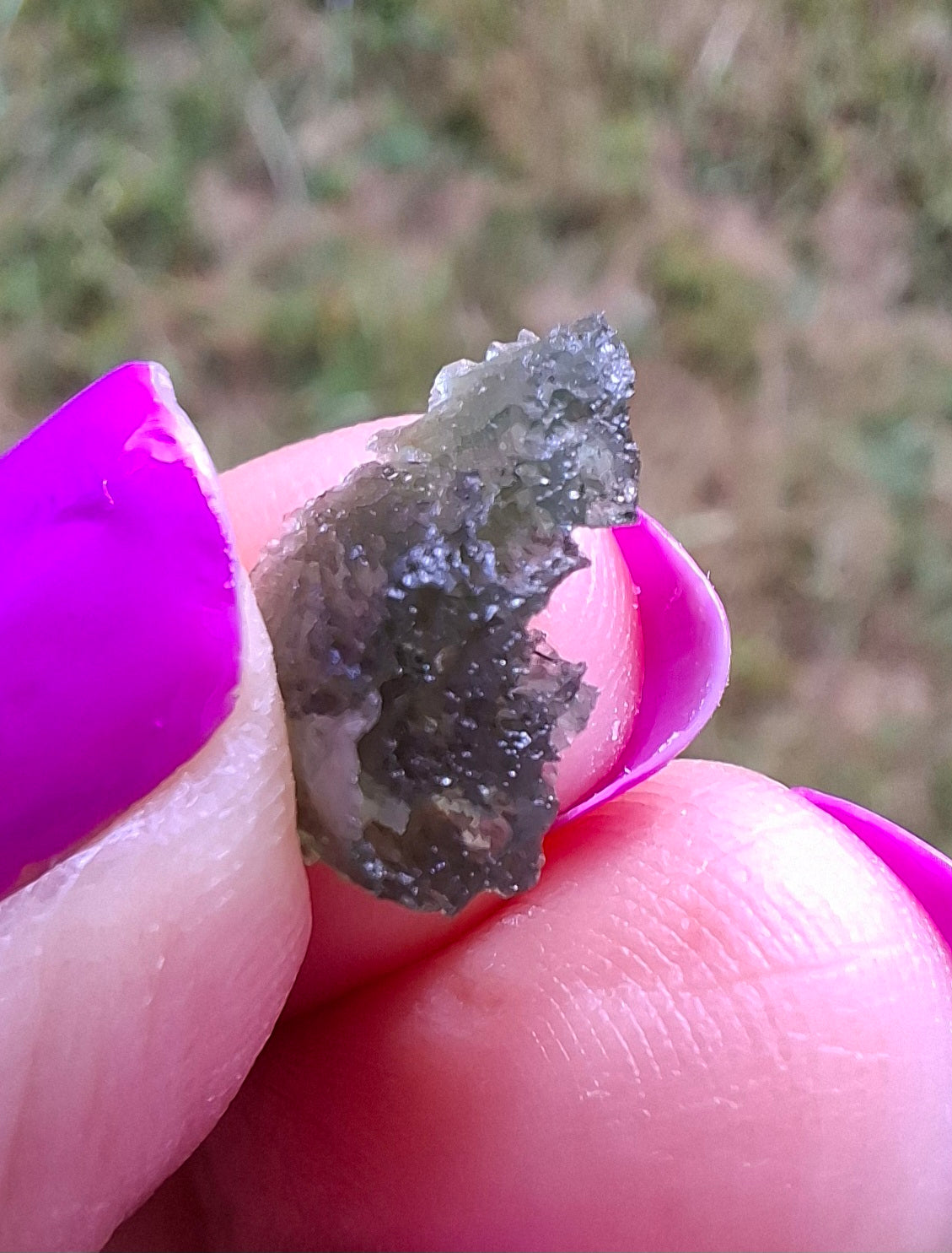 Moldavite Piece, 0.72g, Tektite (Ref: 1438)