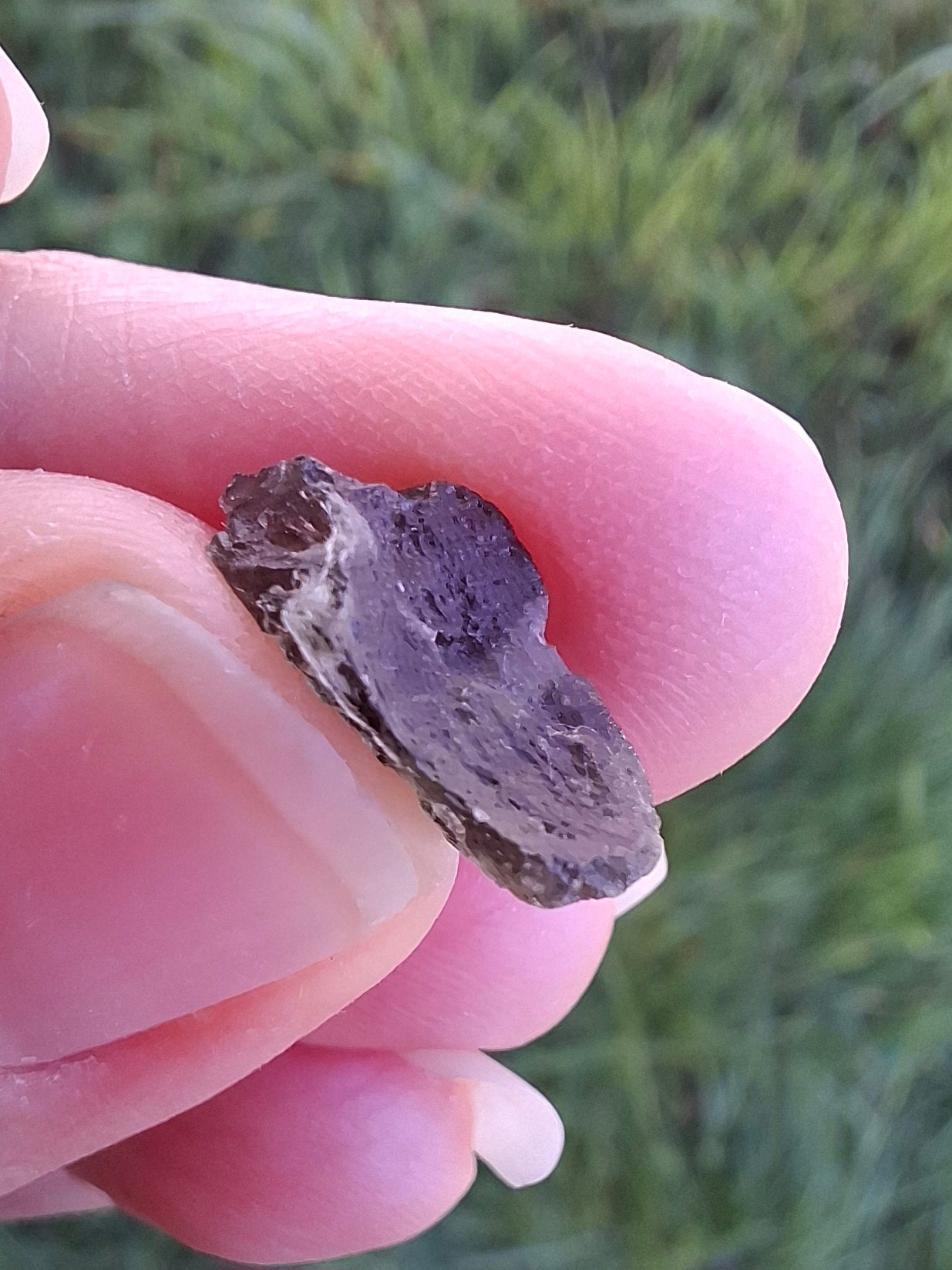 DRILLED, Moldavite Piece, 0.67g, Tektite (Ref: D21)