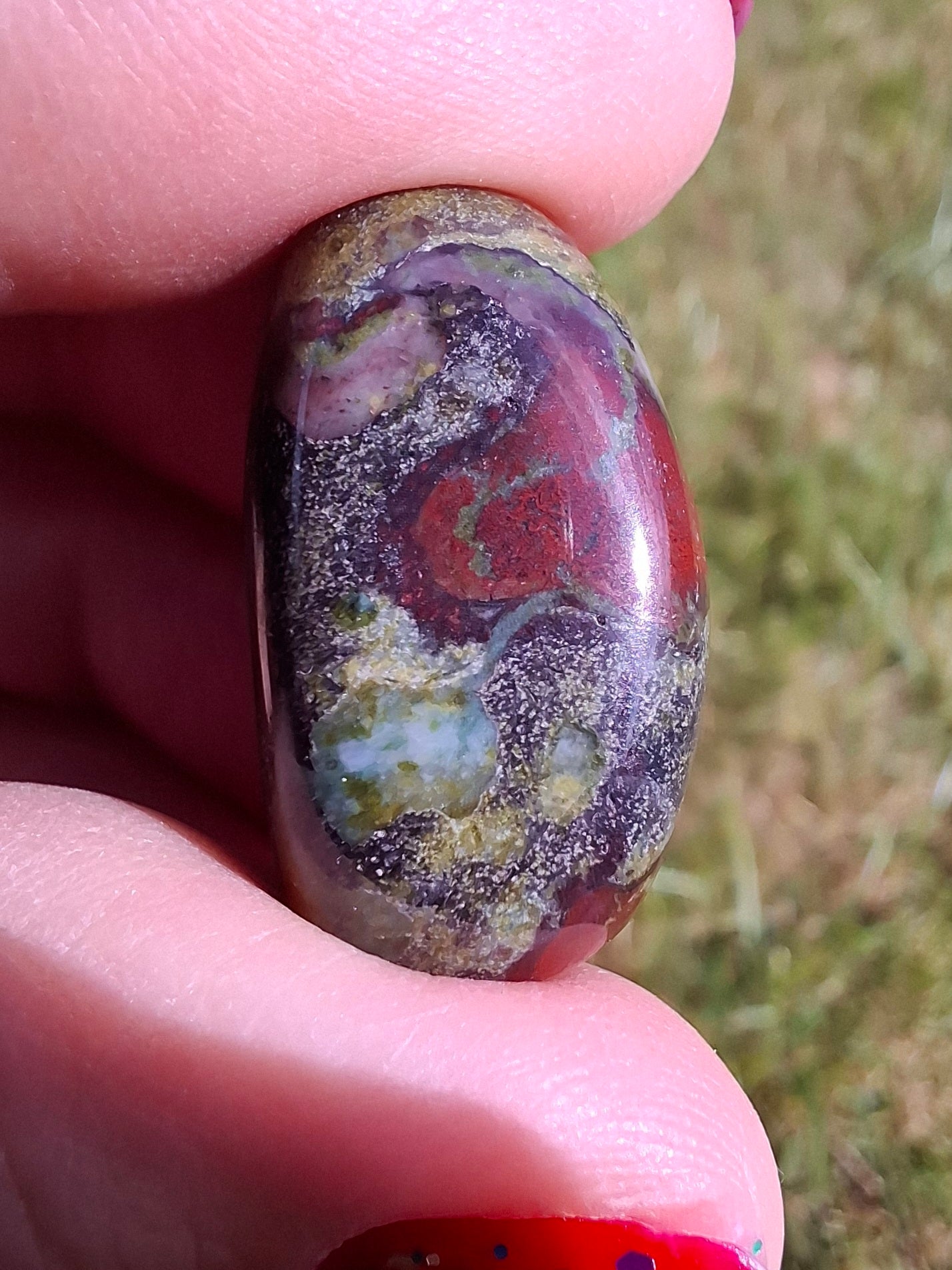 Dragons Blood Jasper, Tumble Stone, Crystal (Ref: T112)