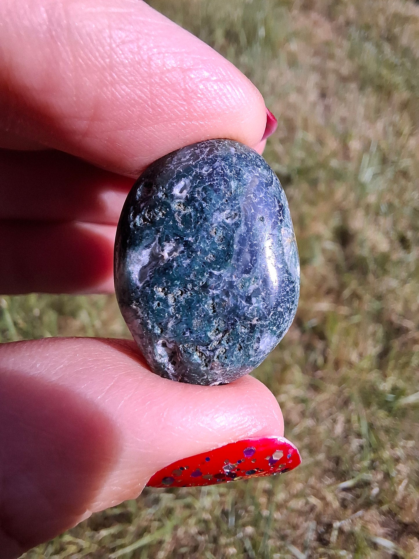 Green Moss Agate, Tumble Stone, Crystal (Ref: T170)