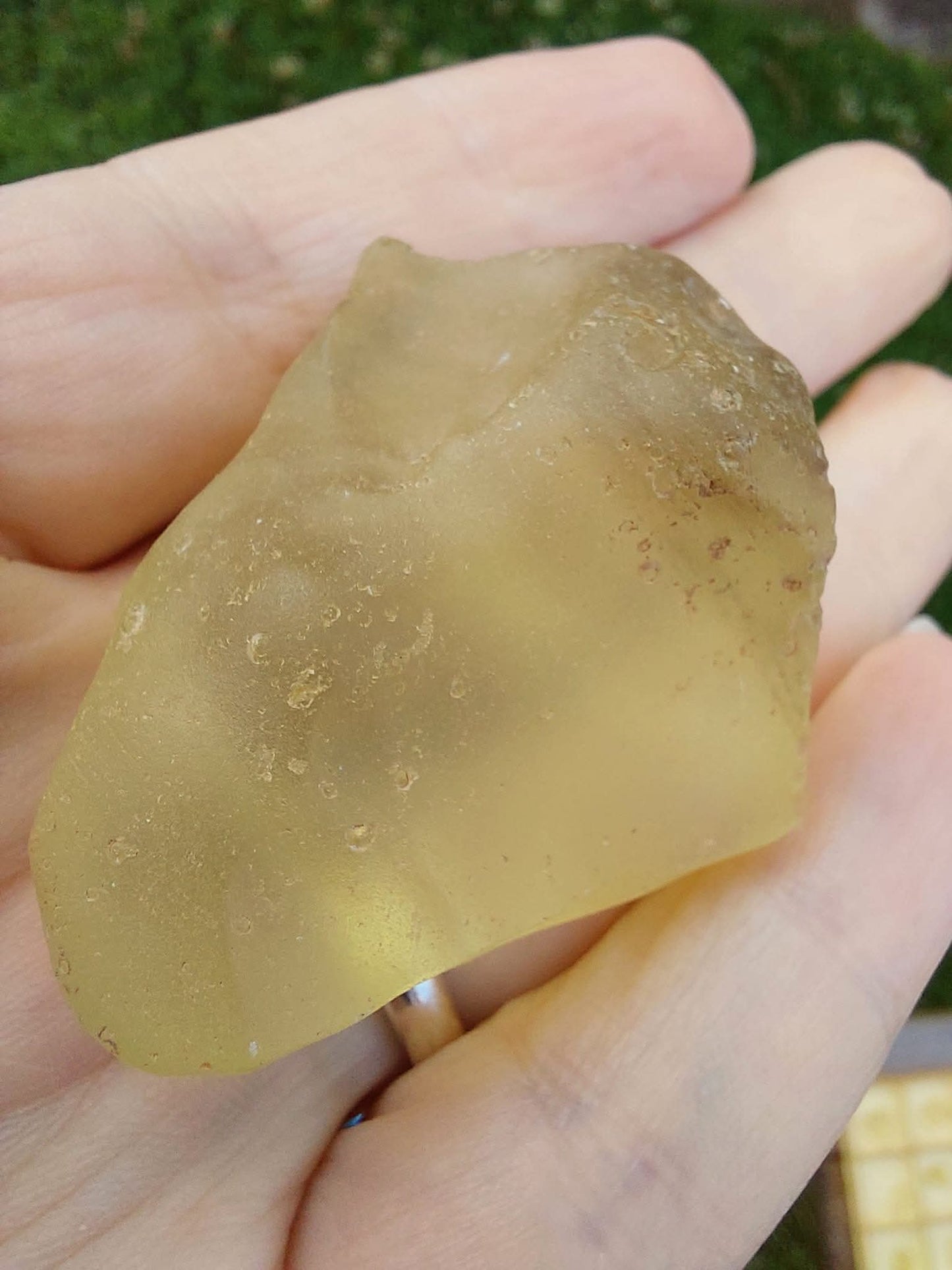 Libyan Desert Glass Piece, 29.87g, Tektite (Ref: LE238)