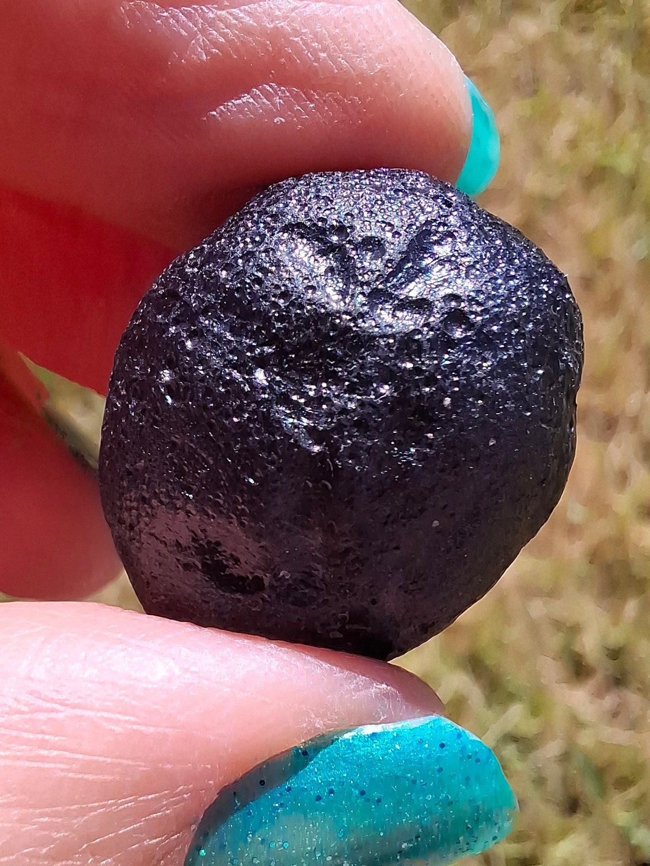 Philippinite (Rizalite), 11.42g, Tektite