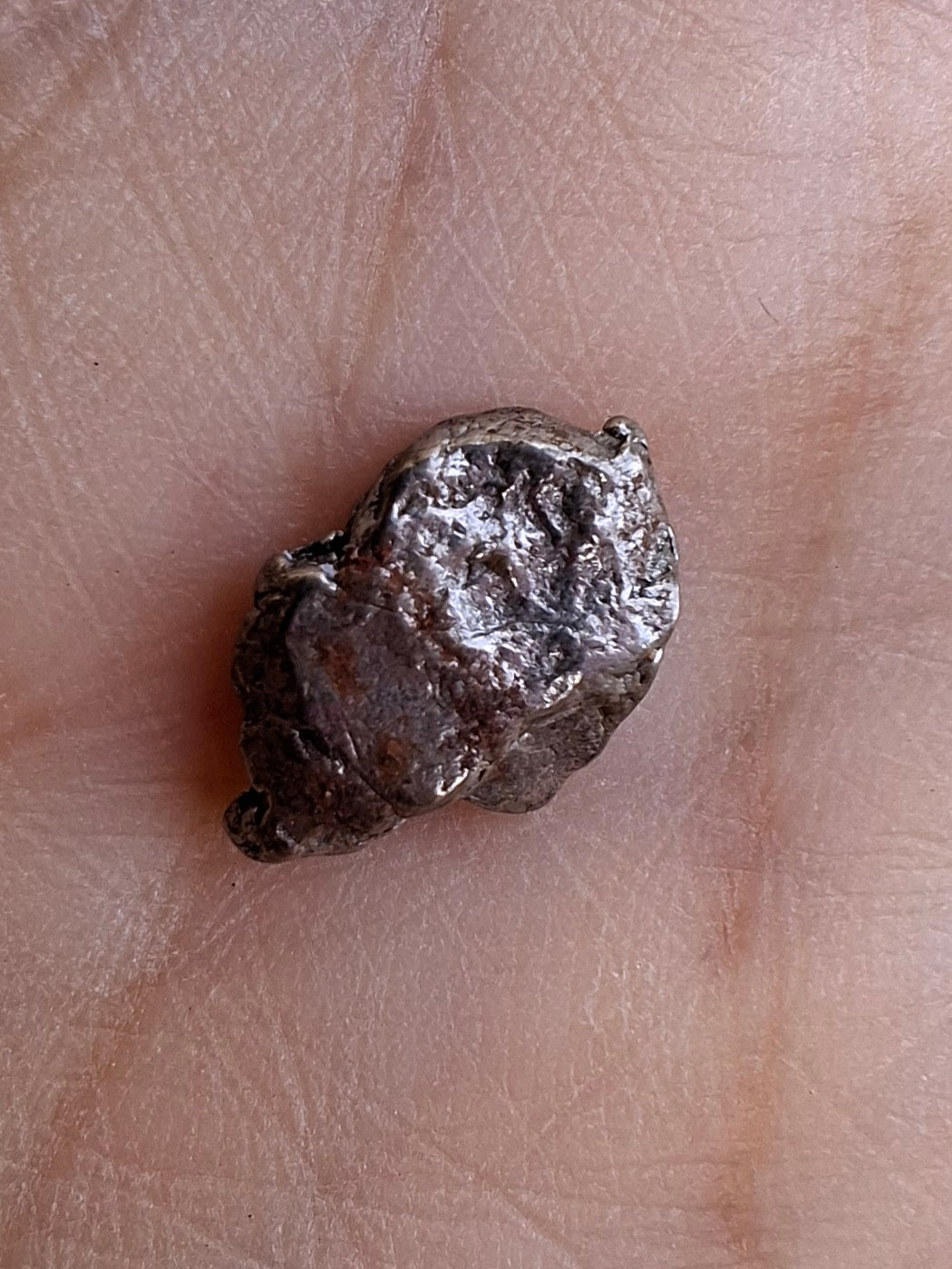 Campo del Cielo, 0.96g, Nickel Iron Meteorite (Ref: C7)