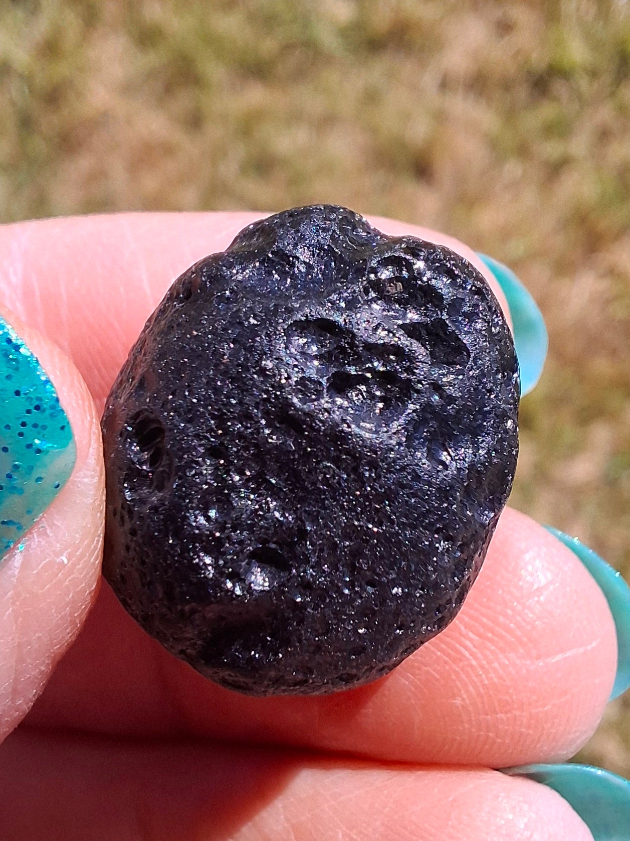 Philippinite (Rizalite), 9.75g, Tektite