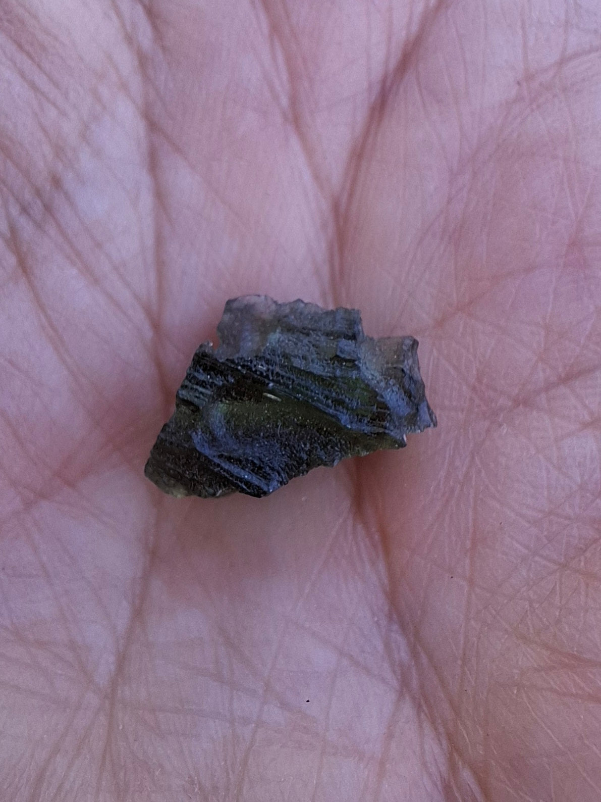 Moldavite Piece, 0.90g, Tektite (Ref: 1412)