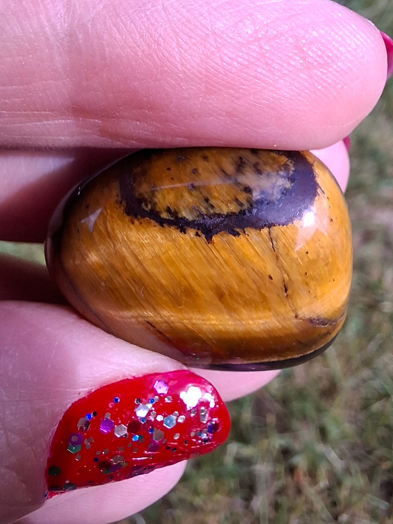 Tigers Eye, Tumble Stone, Crystal (Ref: T135)