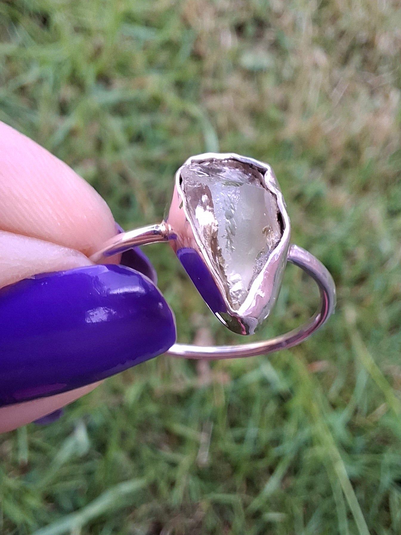 Libyan Desert Glass Ring, size large V, 925 Silver, Tektite (Ref: LR57)