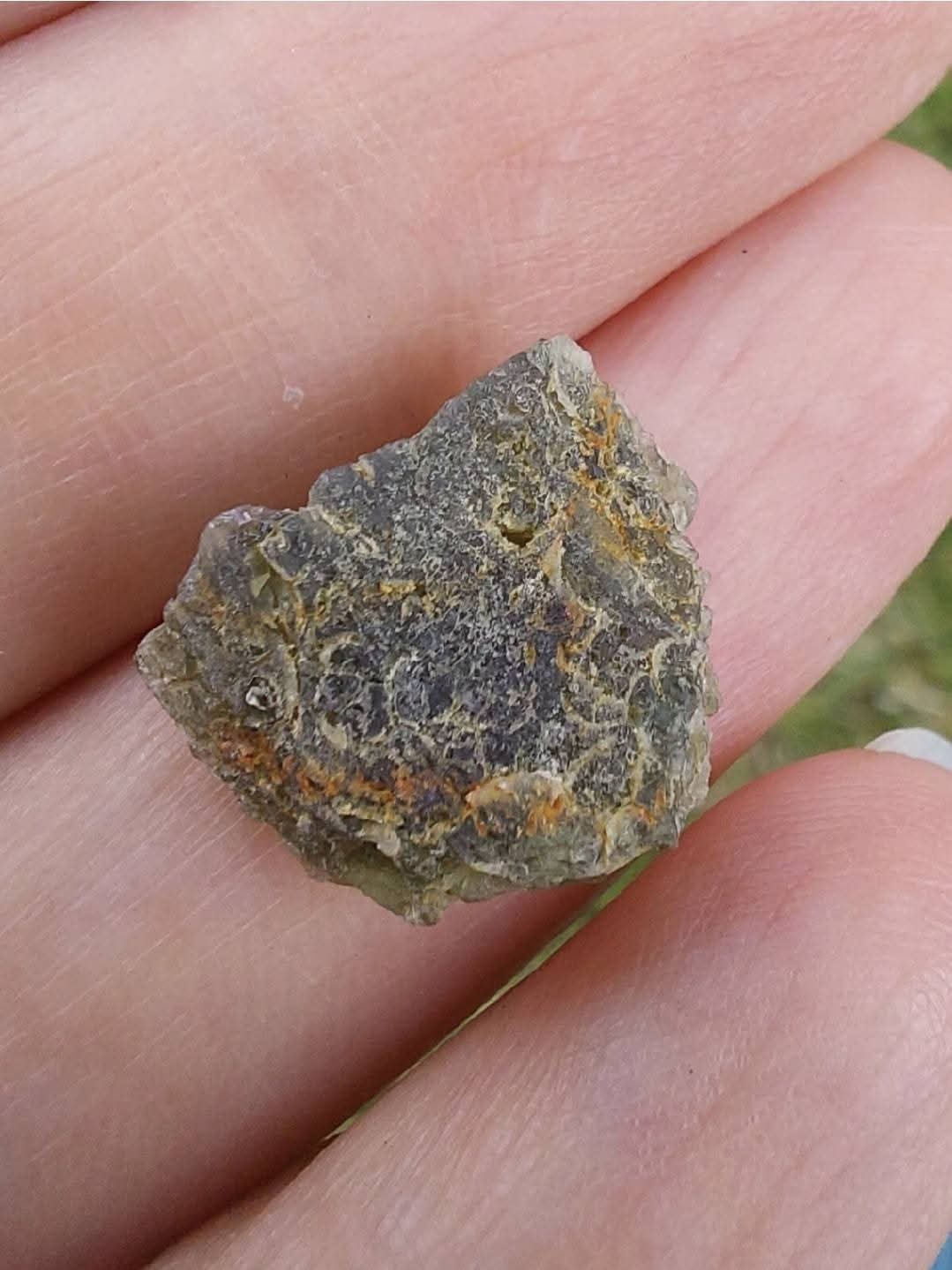 Moldavite Piece, 1.14g, Tektite (Ref: E165)