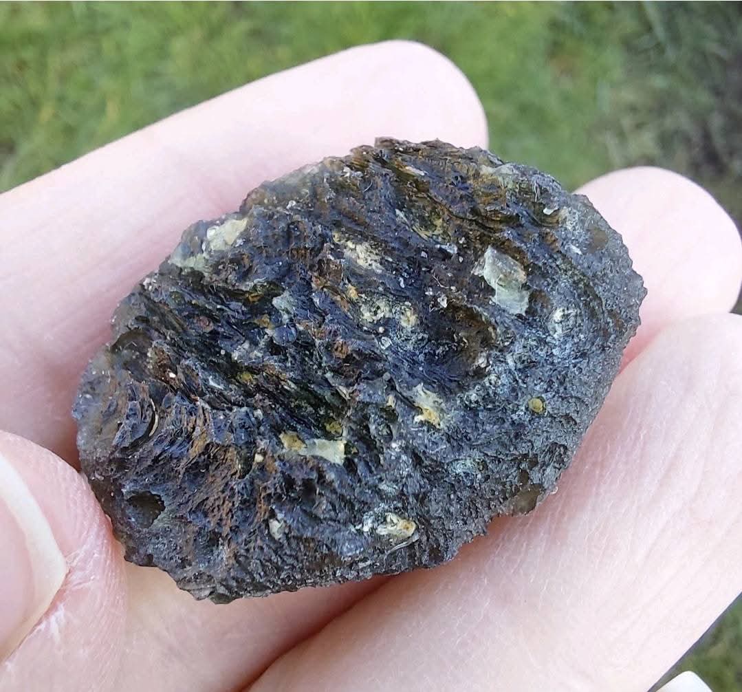 Moldavite Piece, CHLUM, 12.82g, Tektite (Ref: 1046)